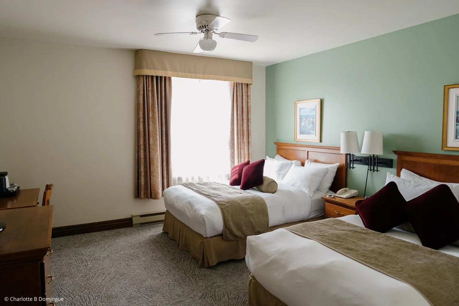 Bedroom, Bed in Hotel Tadoussac