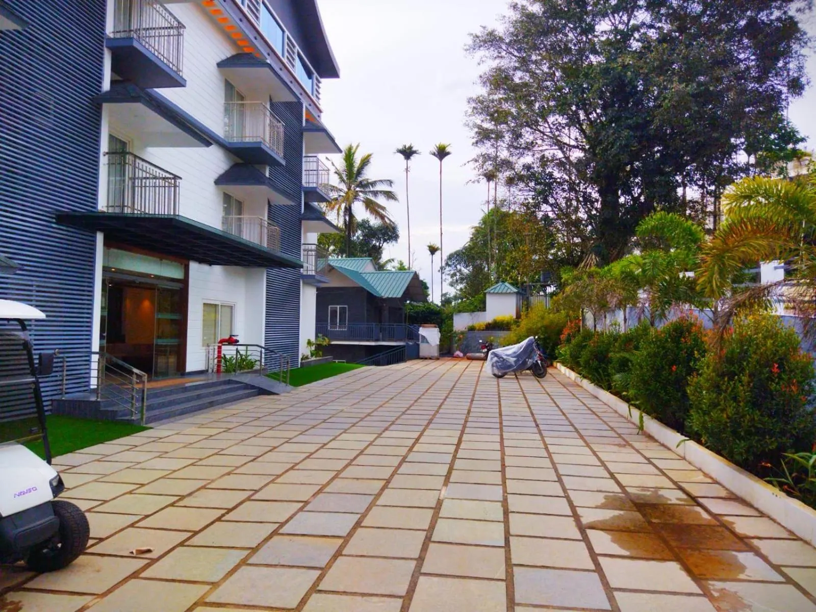 Parking in WOLKENBURG RESORT & SPA