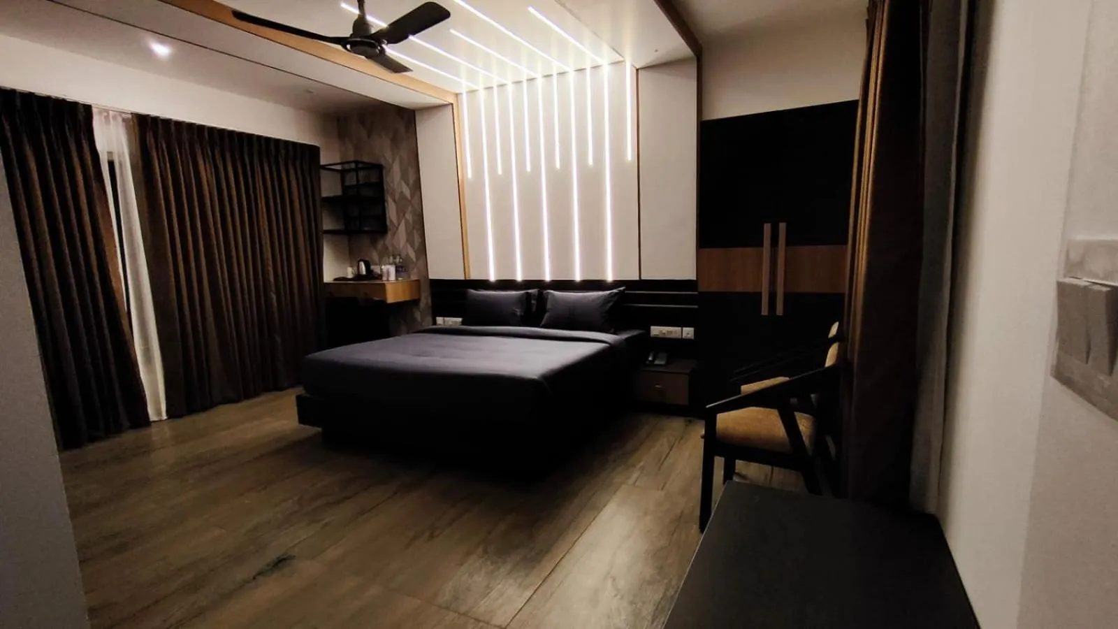 Photo of the whole room, Bed in WOLKENBURG RESORT & SPA