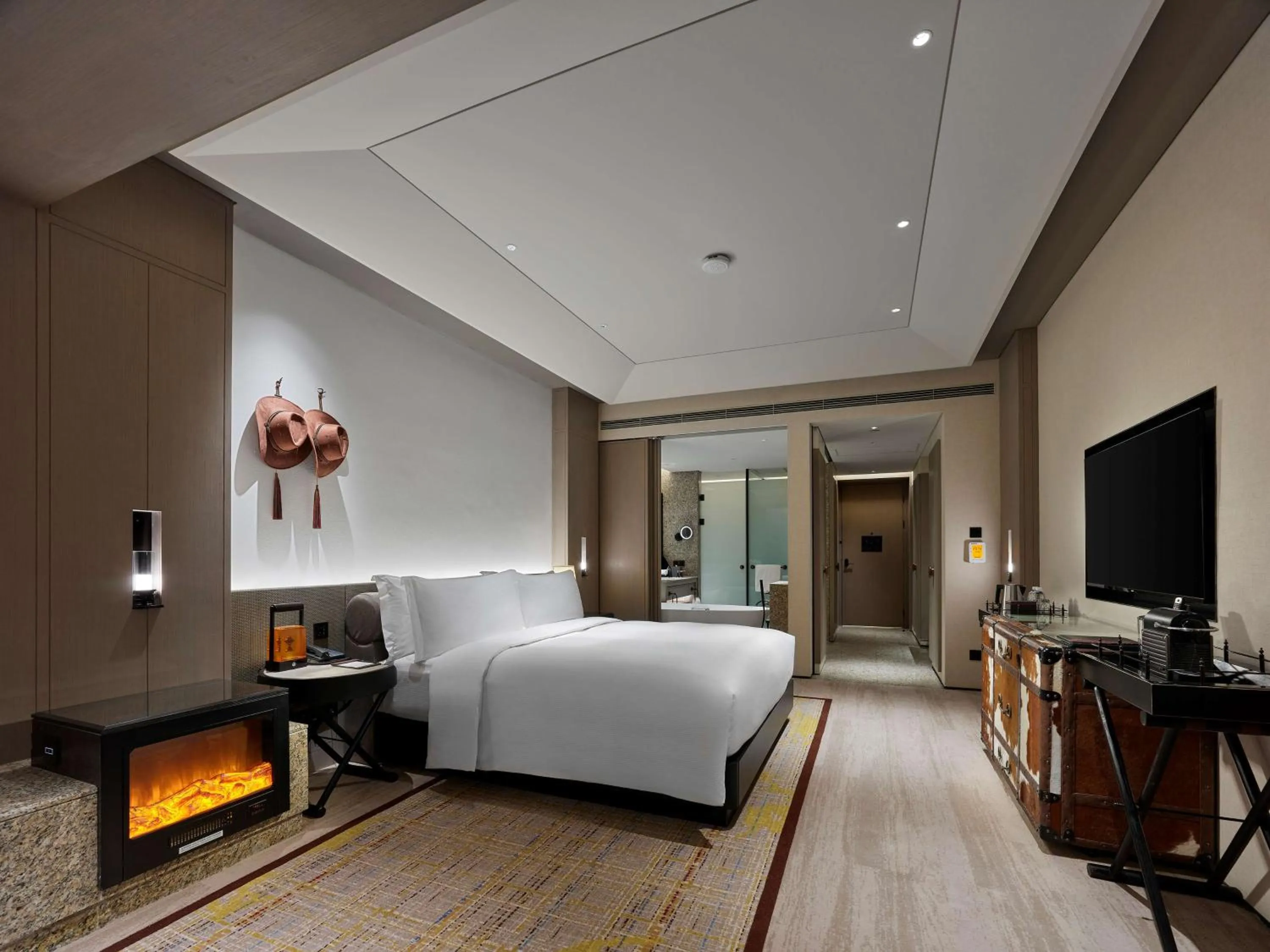 Bed in Hilton Shigatse