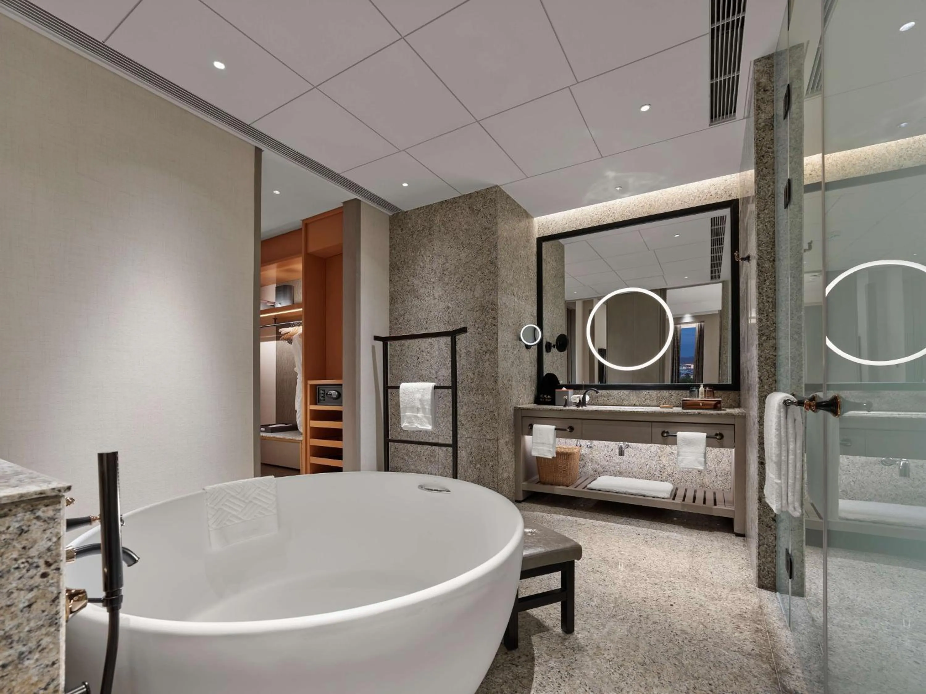 Bathroom, Bed in Hilton Shigatse