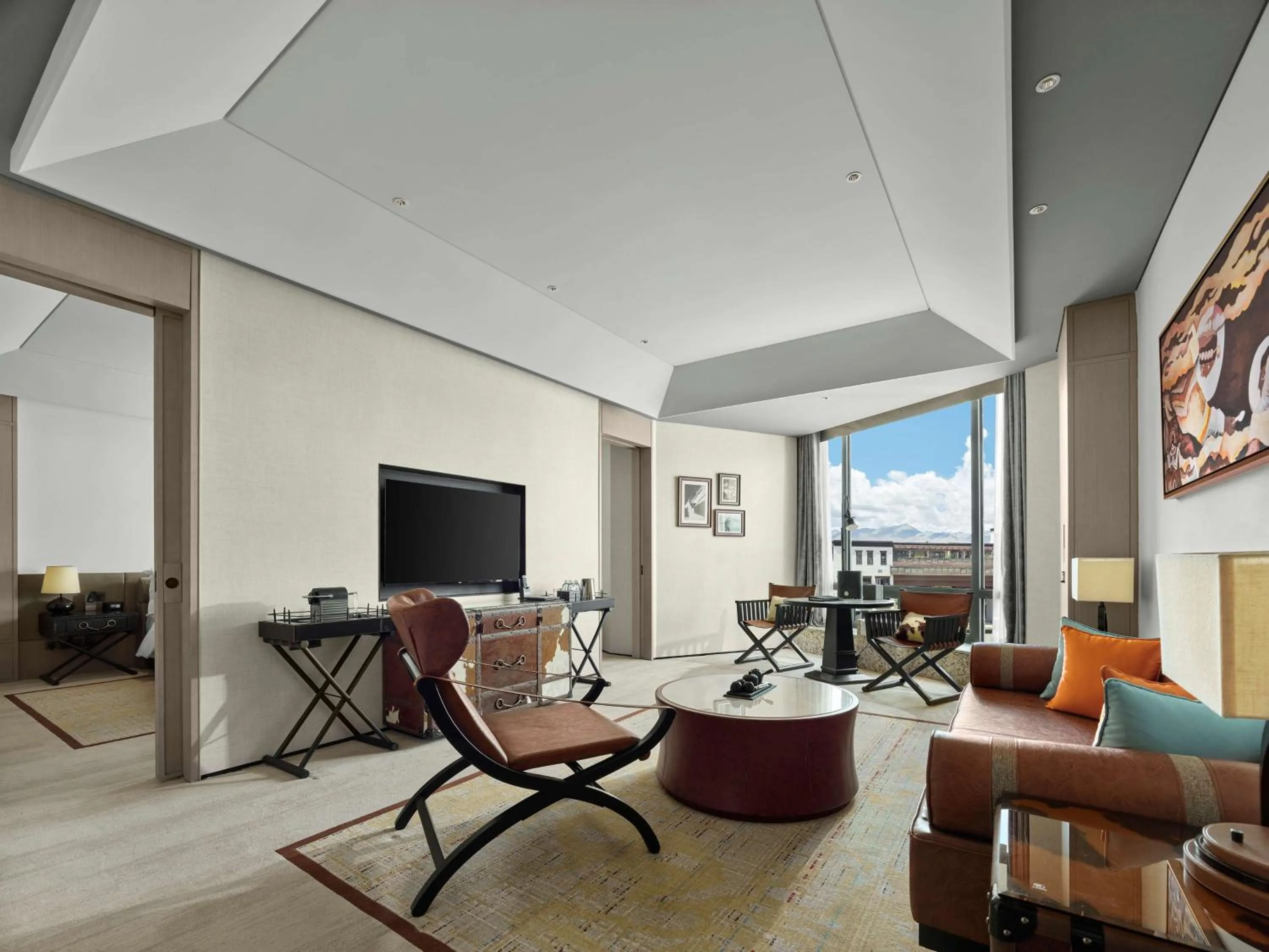 Living room in Hilton Shigatse