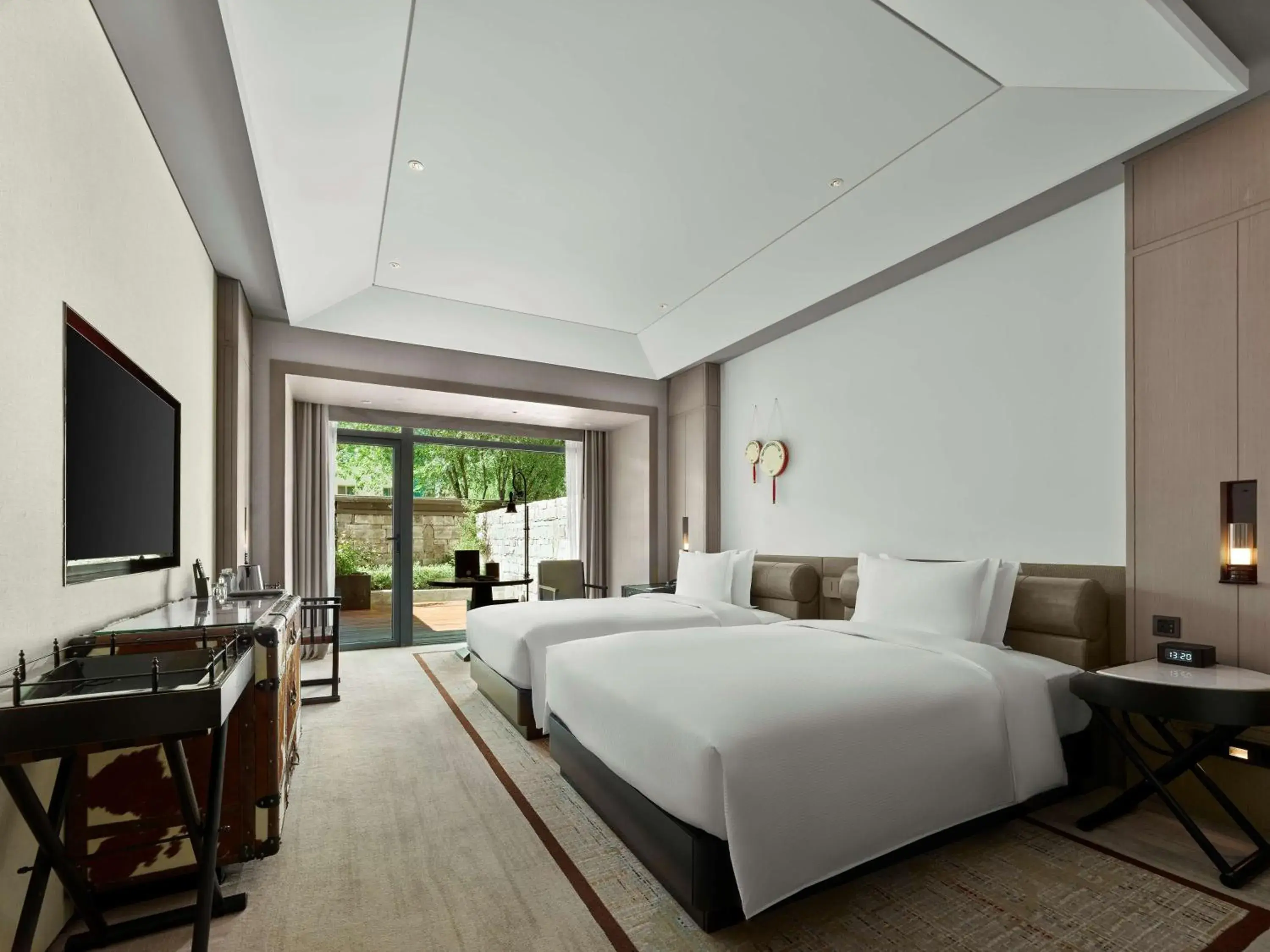 Twin Guest Room with Courtyard in Hilton Shigatse Twin Guest Room with Courtyard in Hilton Shigatse