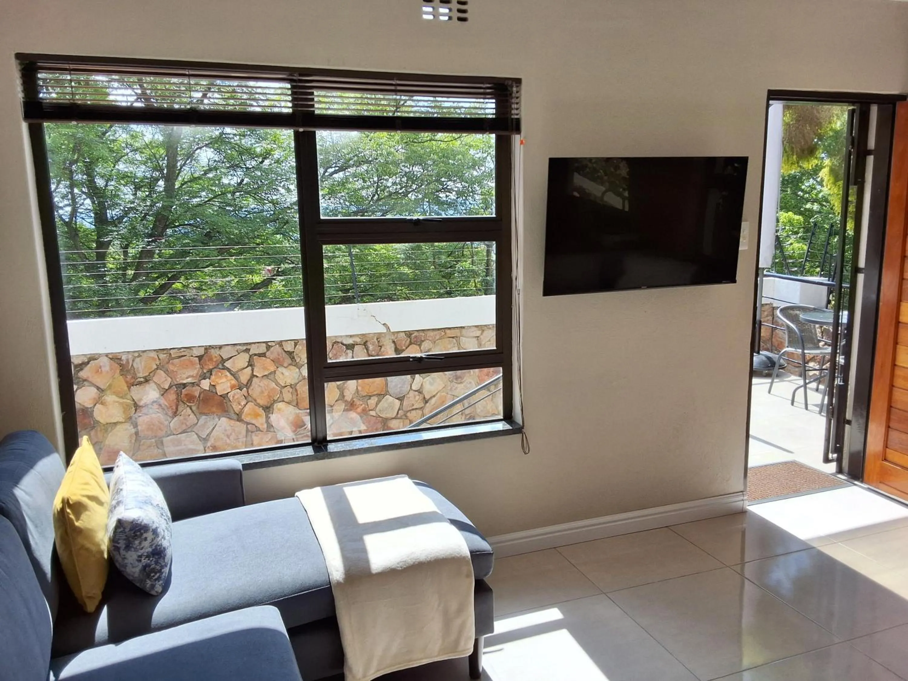 TV and multimedia in CityView, a stunning modern apartment