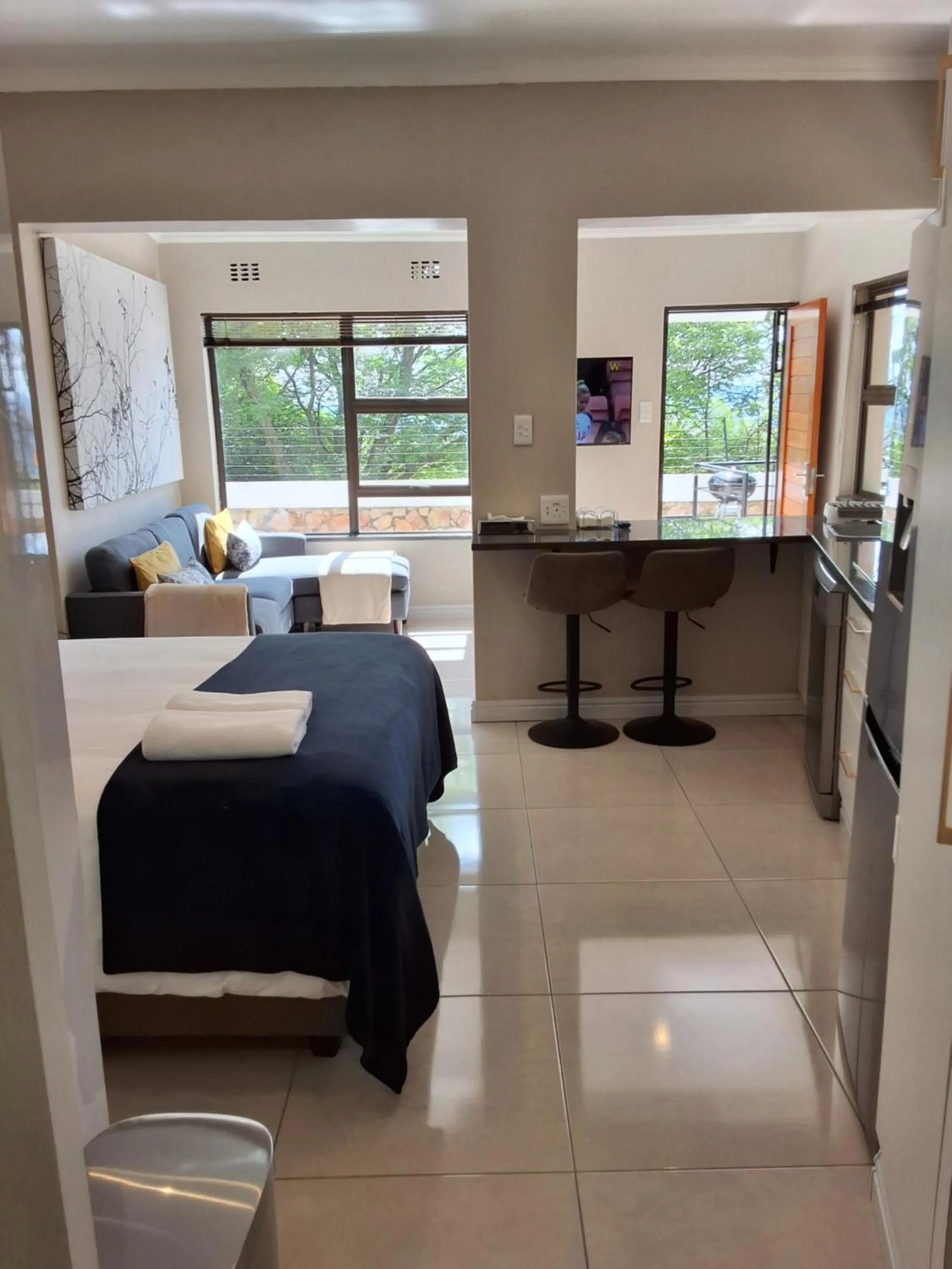 Photo of the whole room, Bed in CityView, a stunning modern apartment