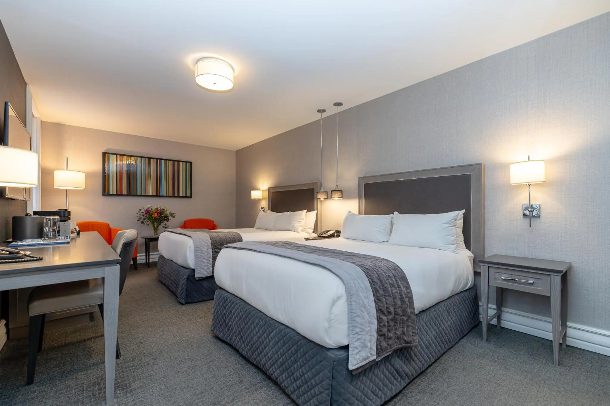 Bedroom, Bed in Hotel Manoir Victoria