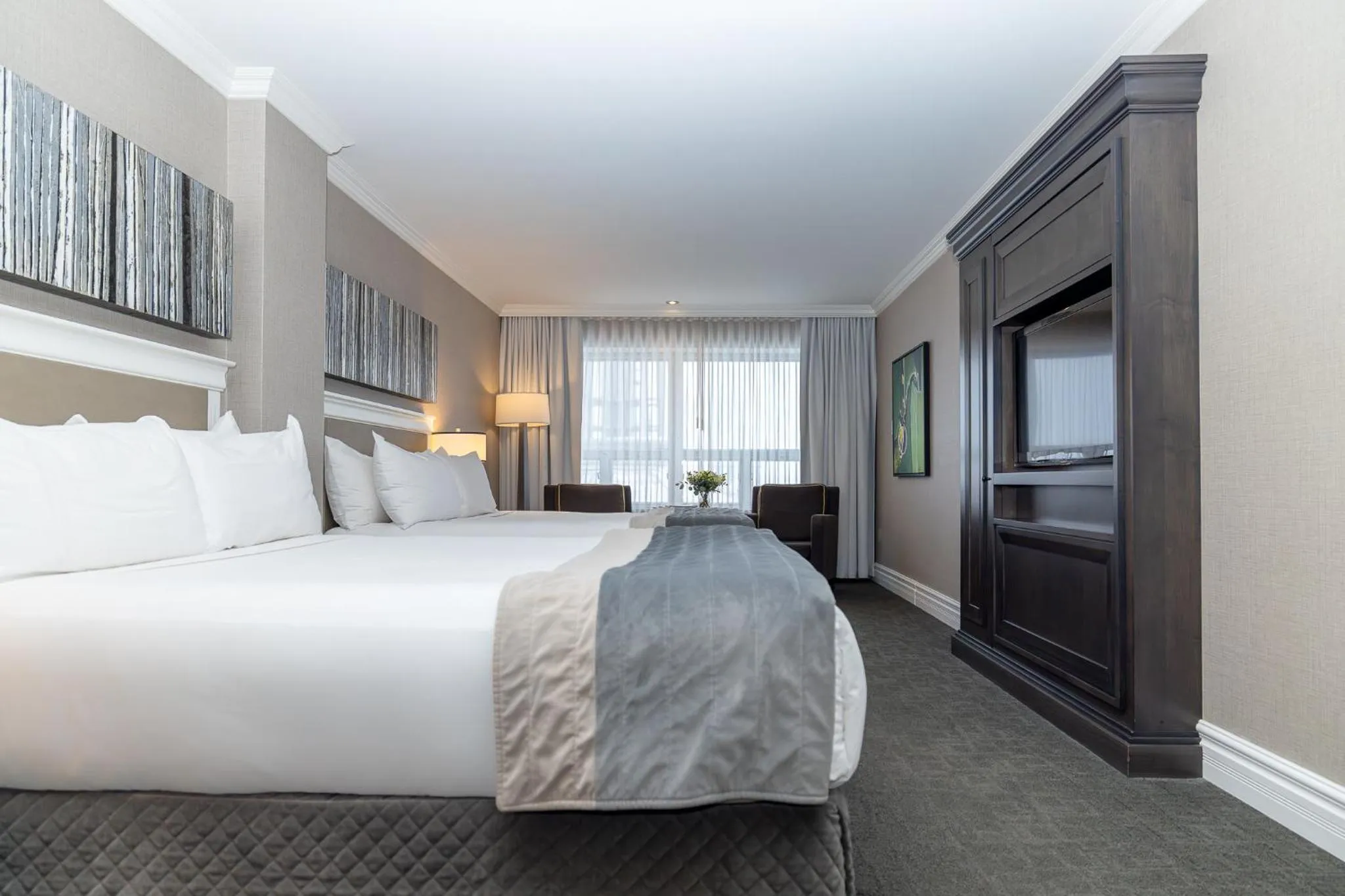 Bedroom, Bed in Hotel Manoir Victoria