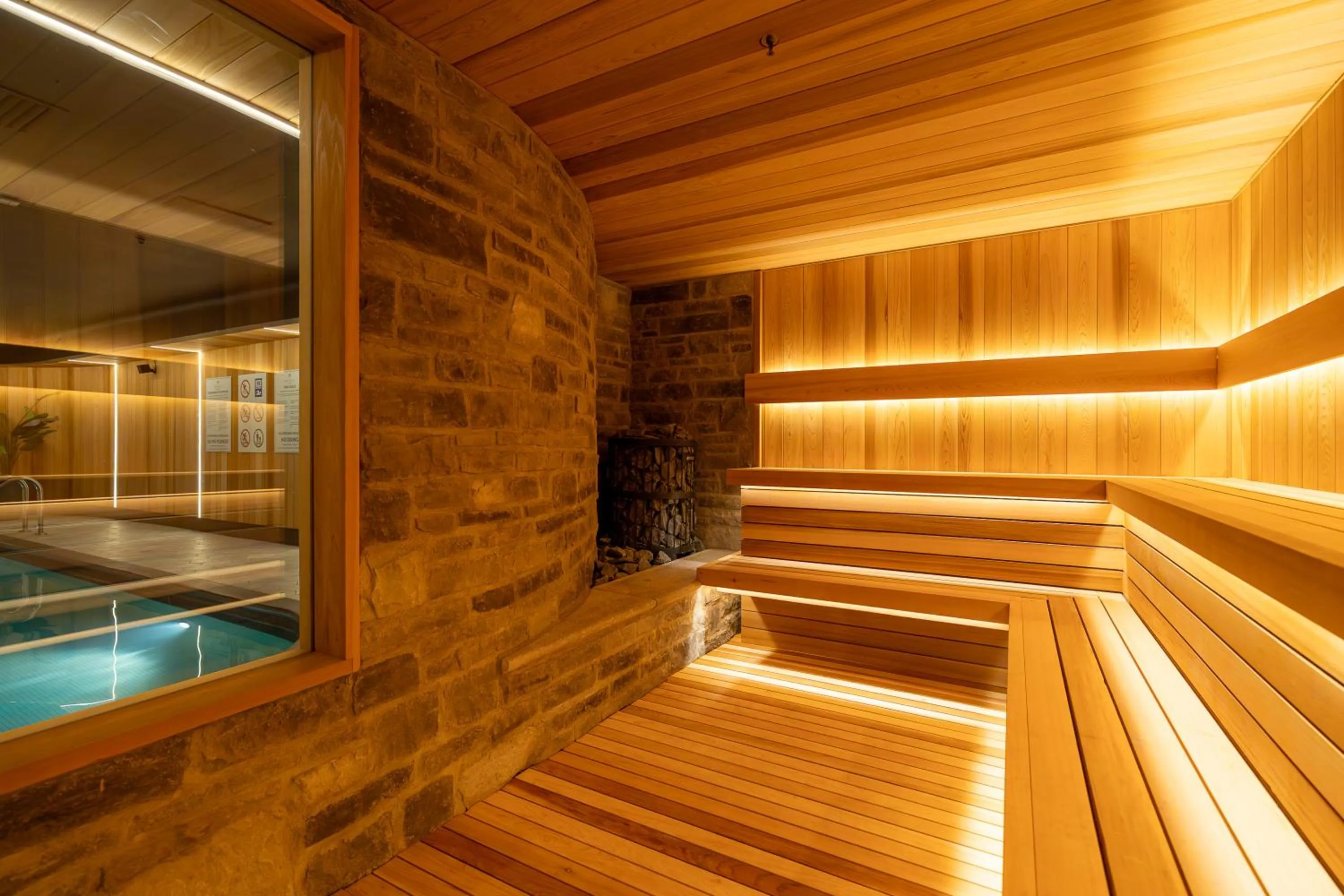 Sauna in Hotel Manoir Victoria