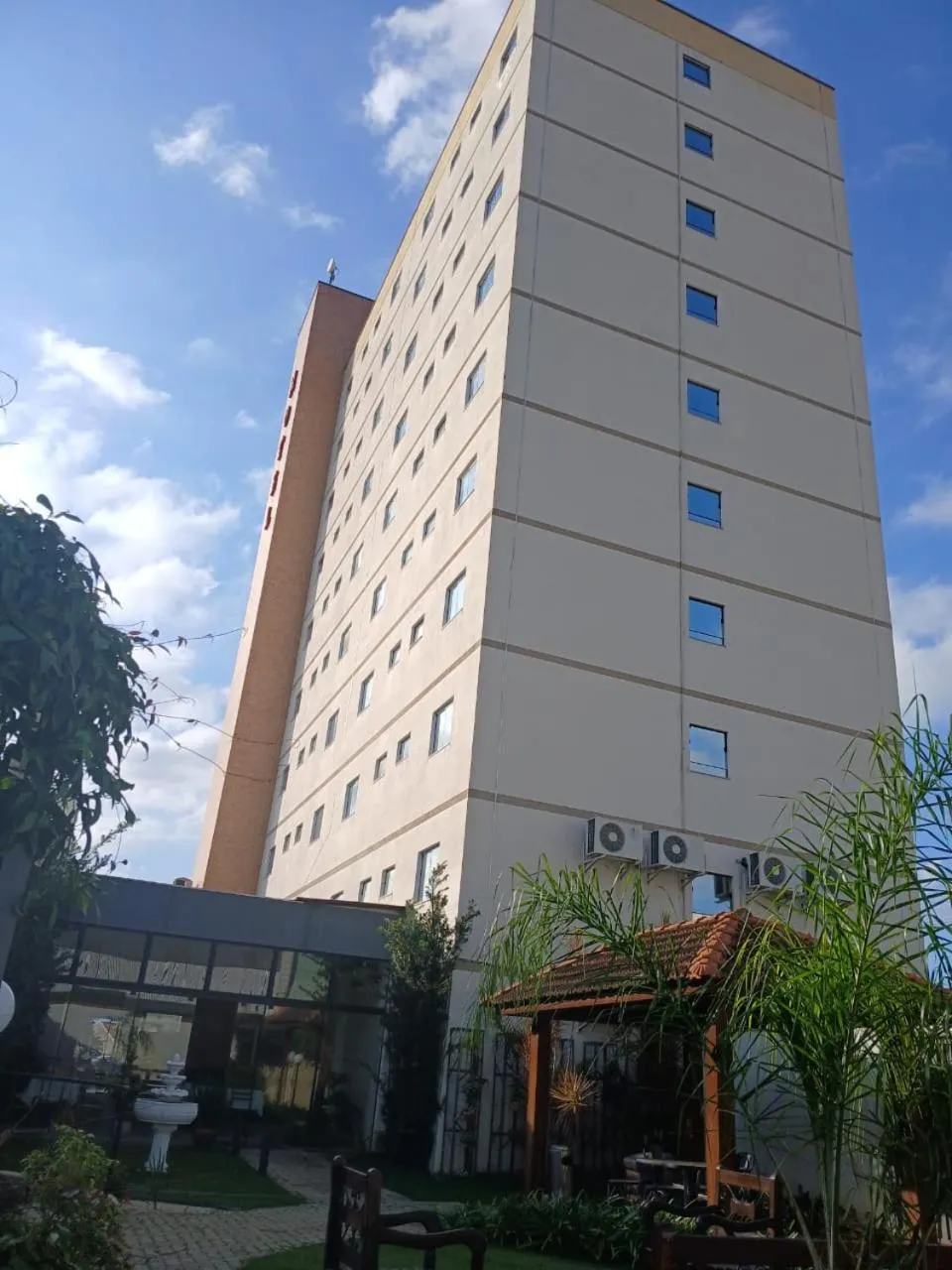 Property building in Pinda Palace Hotel