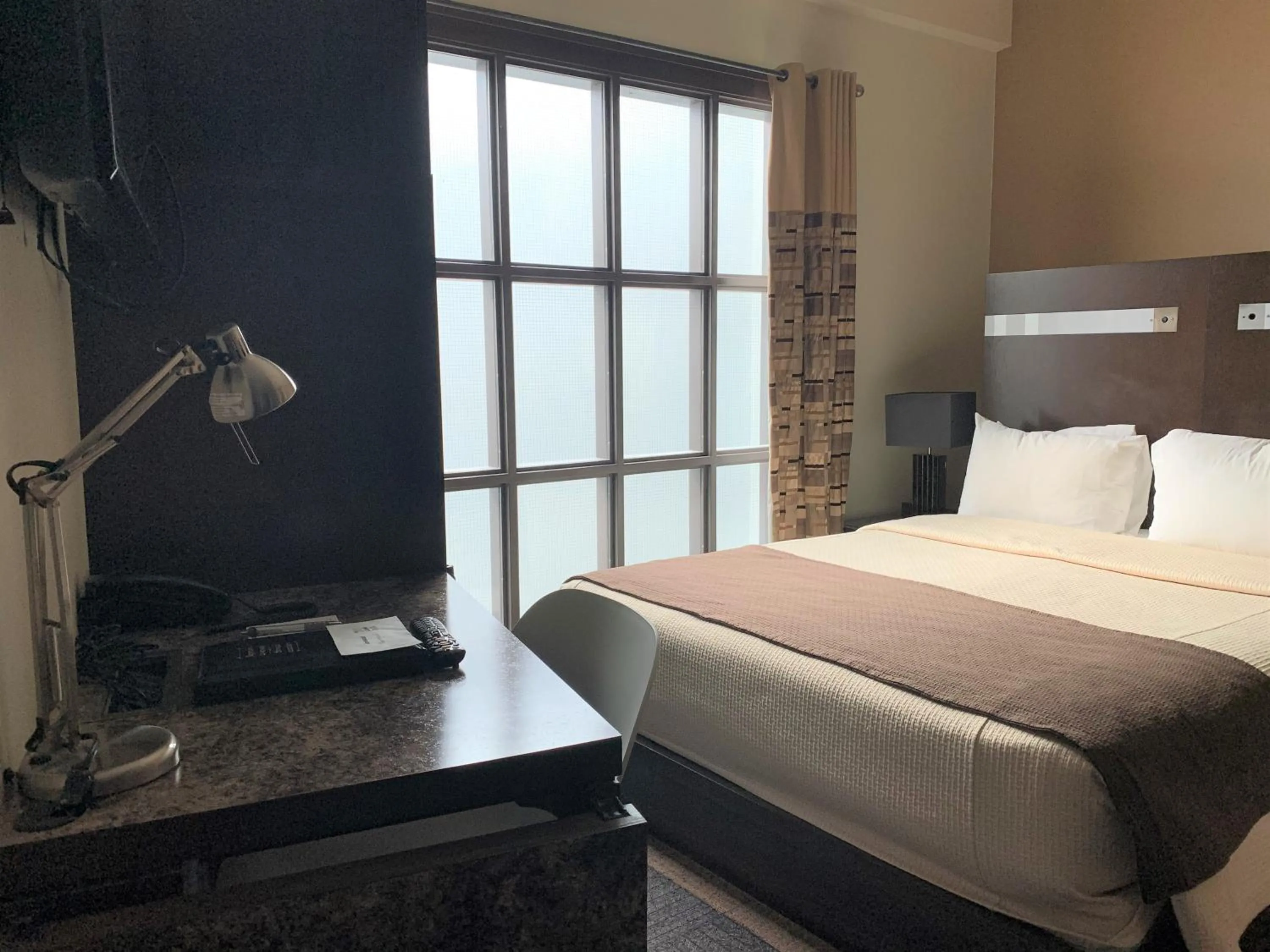 Bed in Hôtel Sainte-Anne