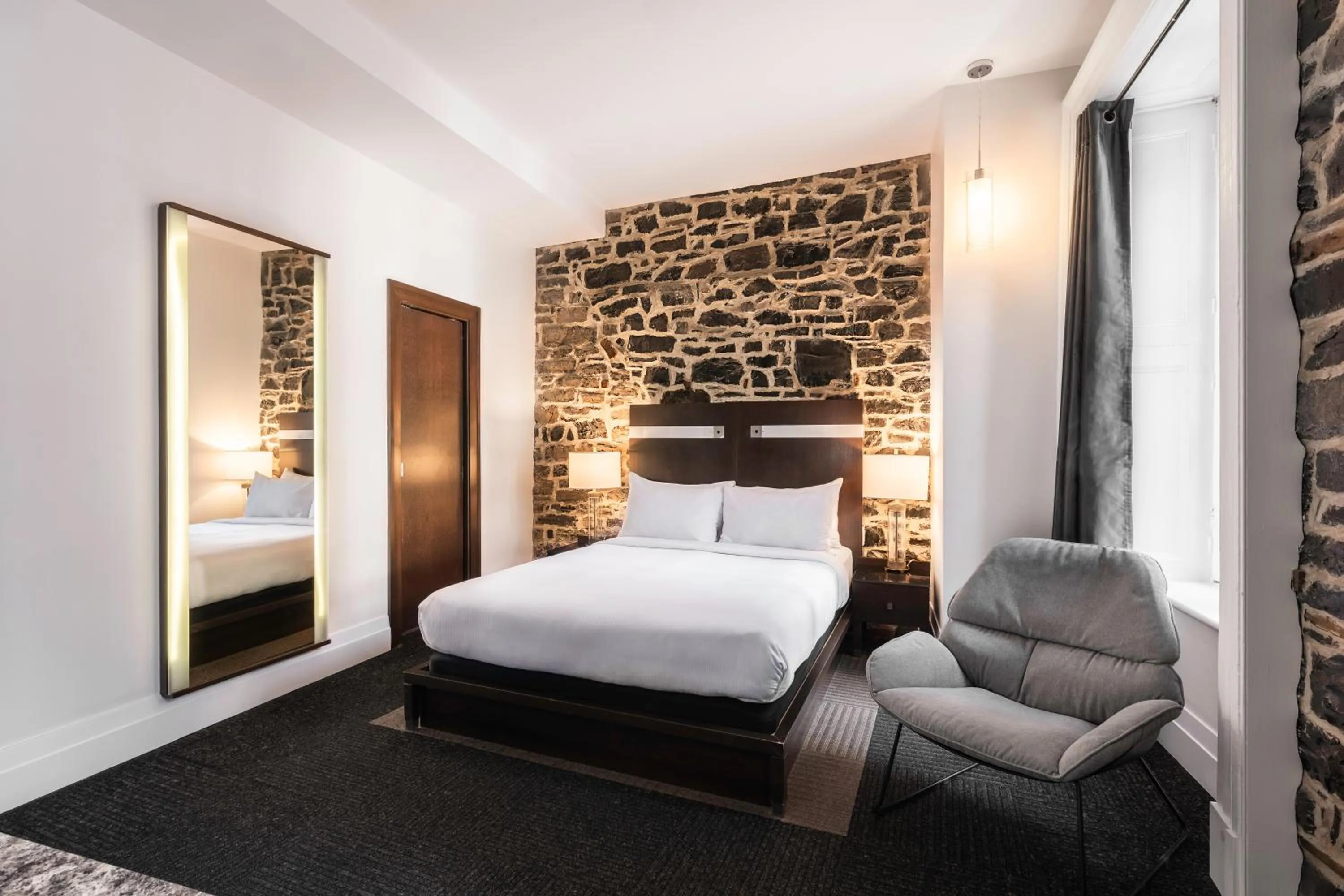 Bedroom, Bed in Hôtel Sainte-Anne