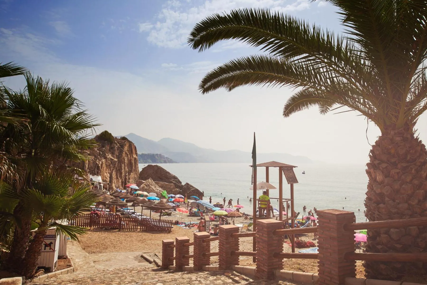 Beach in Balcon de Europa