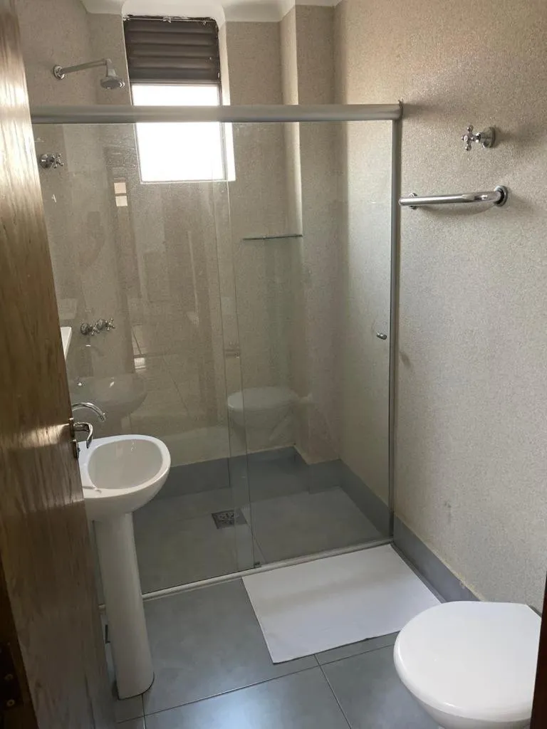 Toilet in Bravo City Hotel São Jose do Rio Preto Ltda