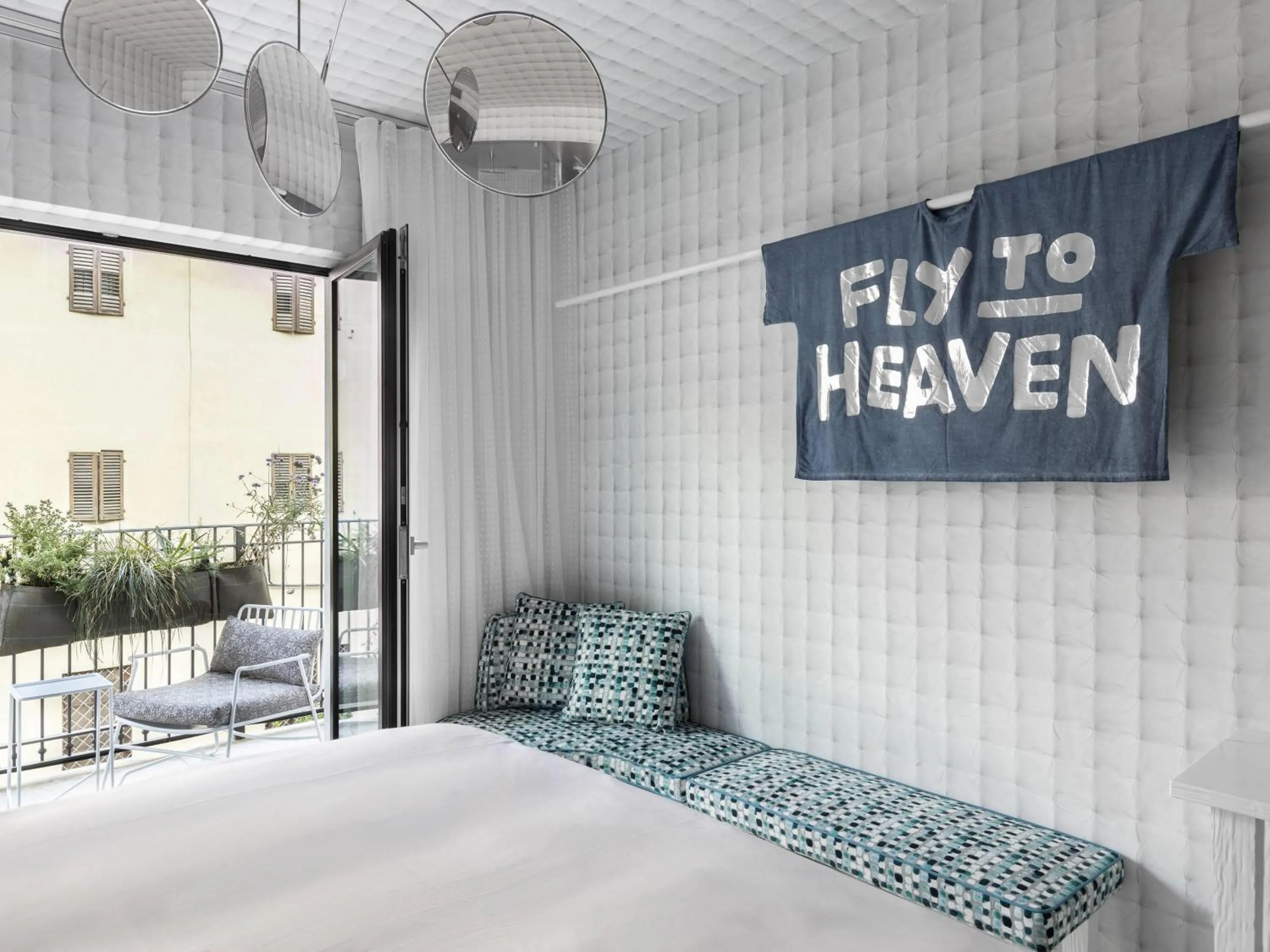 Bedroom, Bed in 25hours Hotel Florence Piazza San Paolino