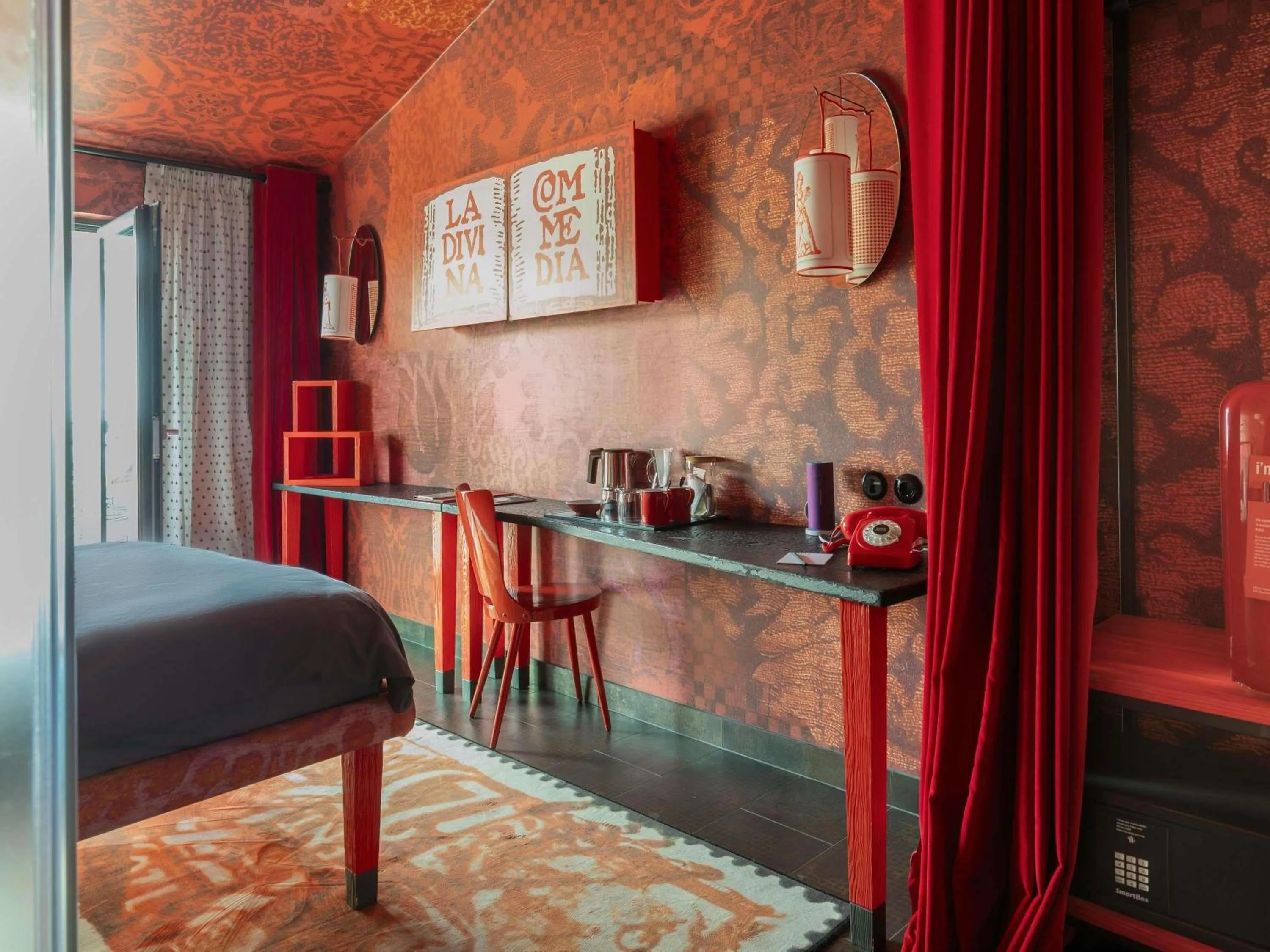 Bedroom in 25hours Hotel Florence Piazza San Paolino