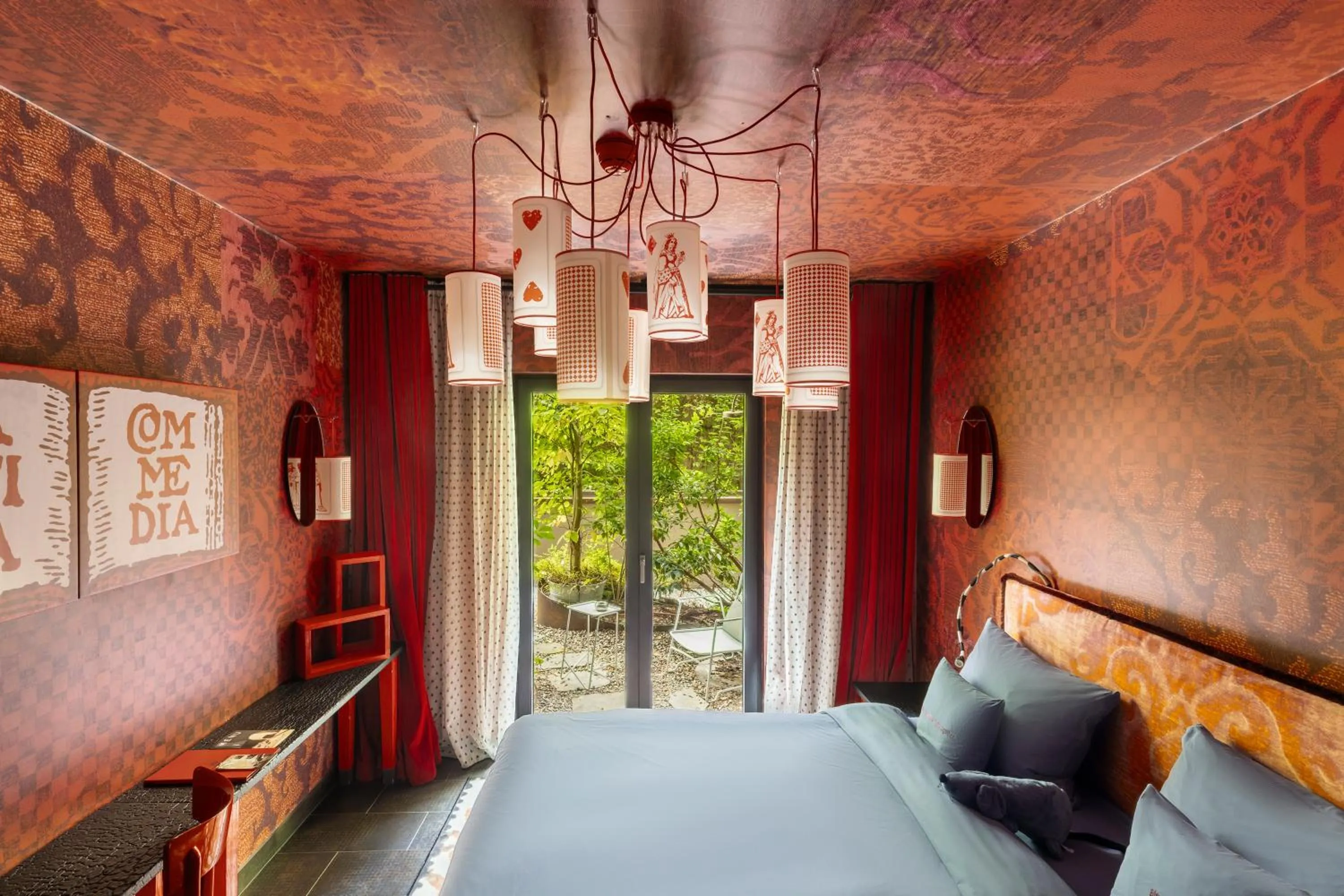 Photo of the whole room, Bed in 25hours Hotel Florence Piazza San Paolino