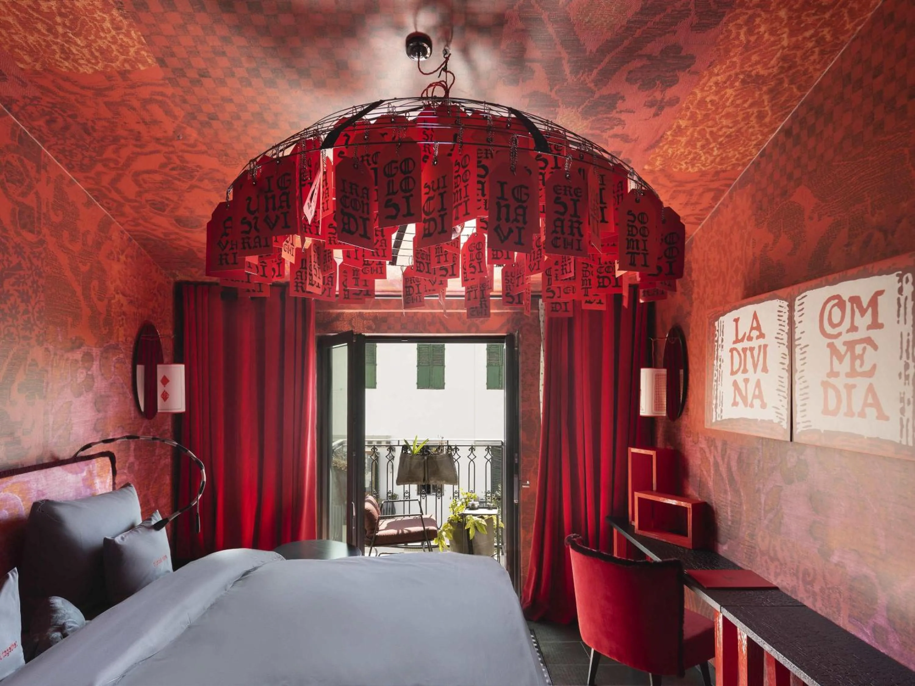 Bedroom, Bed in 25hours Hotel Florence Piazza San Paolino