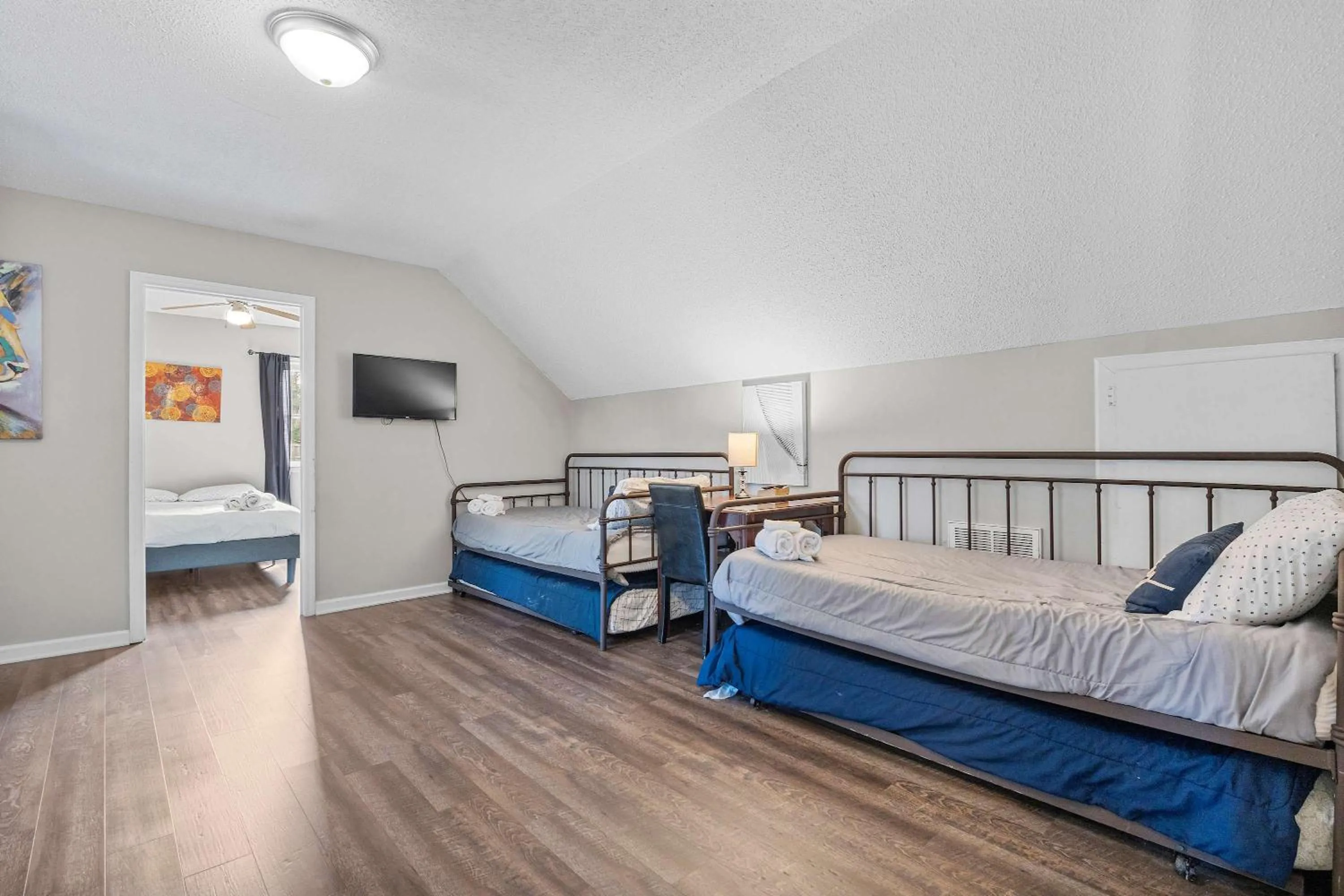 Bed in The Garnet Goliath Columbias Biggest BnB Yard