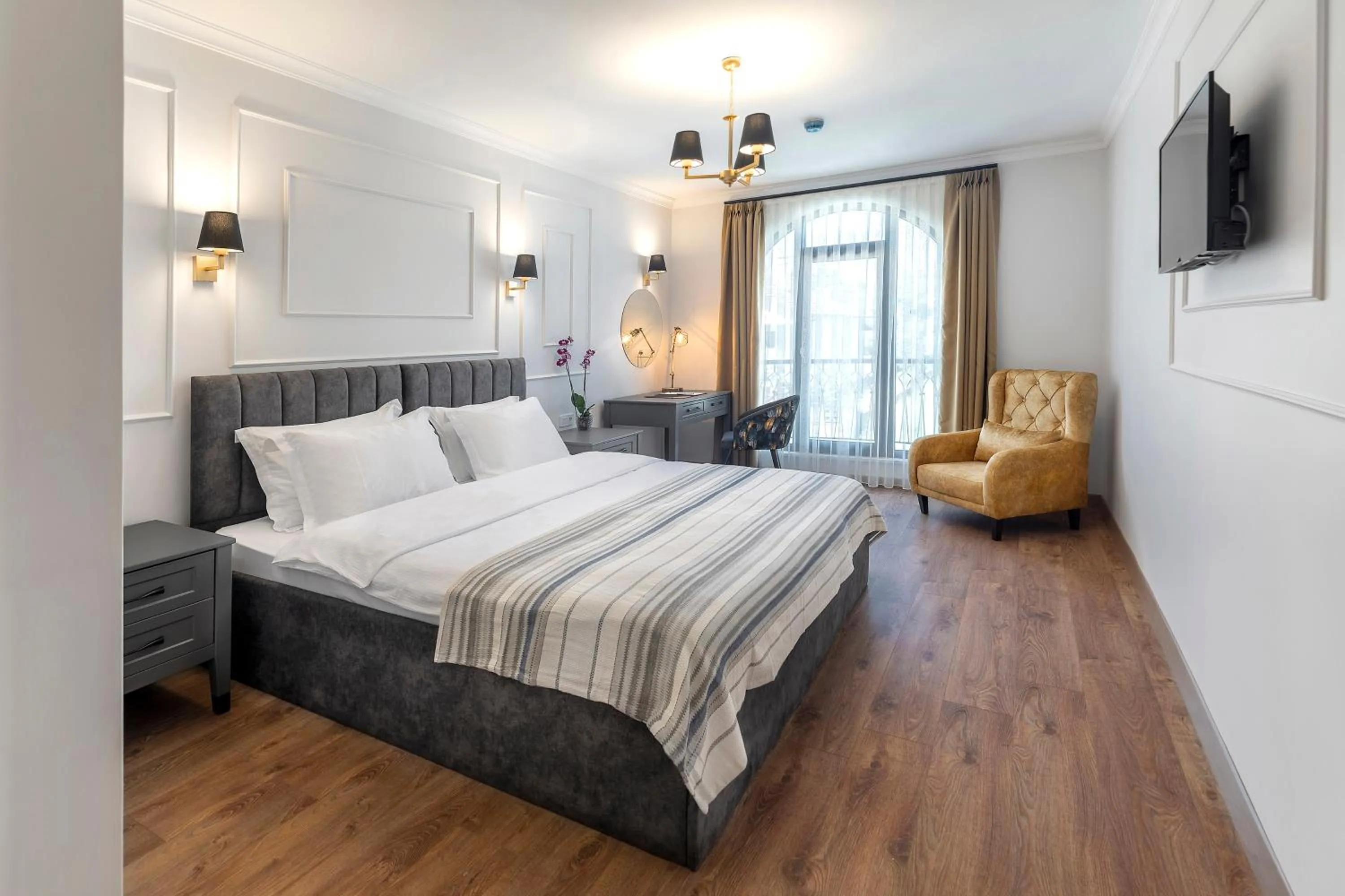 Photo of the whole room, Bed in LAGUN CASTLE HOTEL&SPA