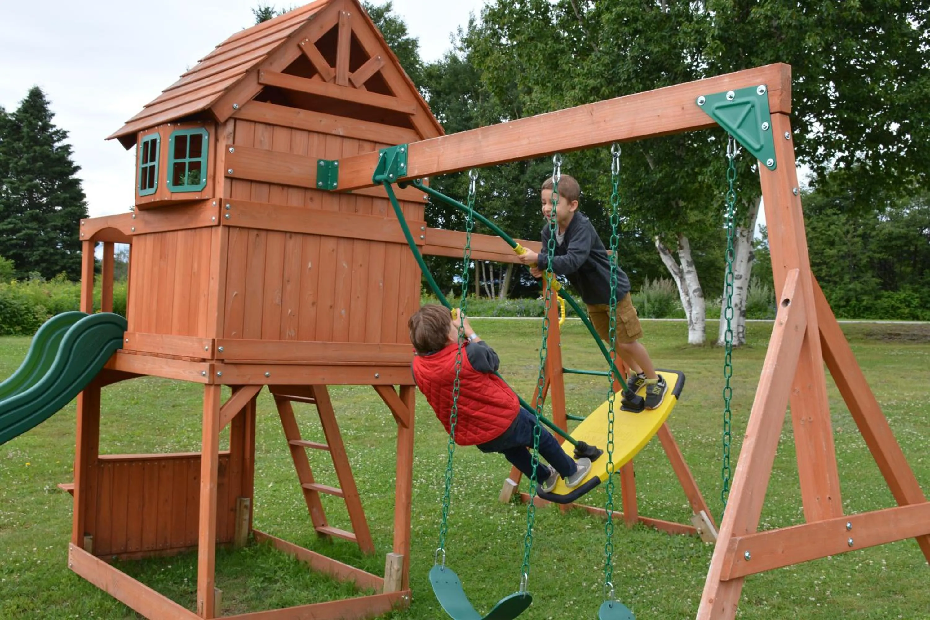 young children in Hotel Cap-aux-Pierres