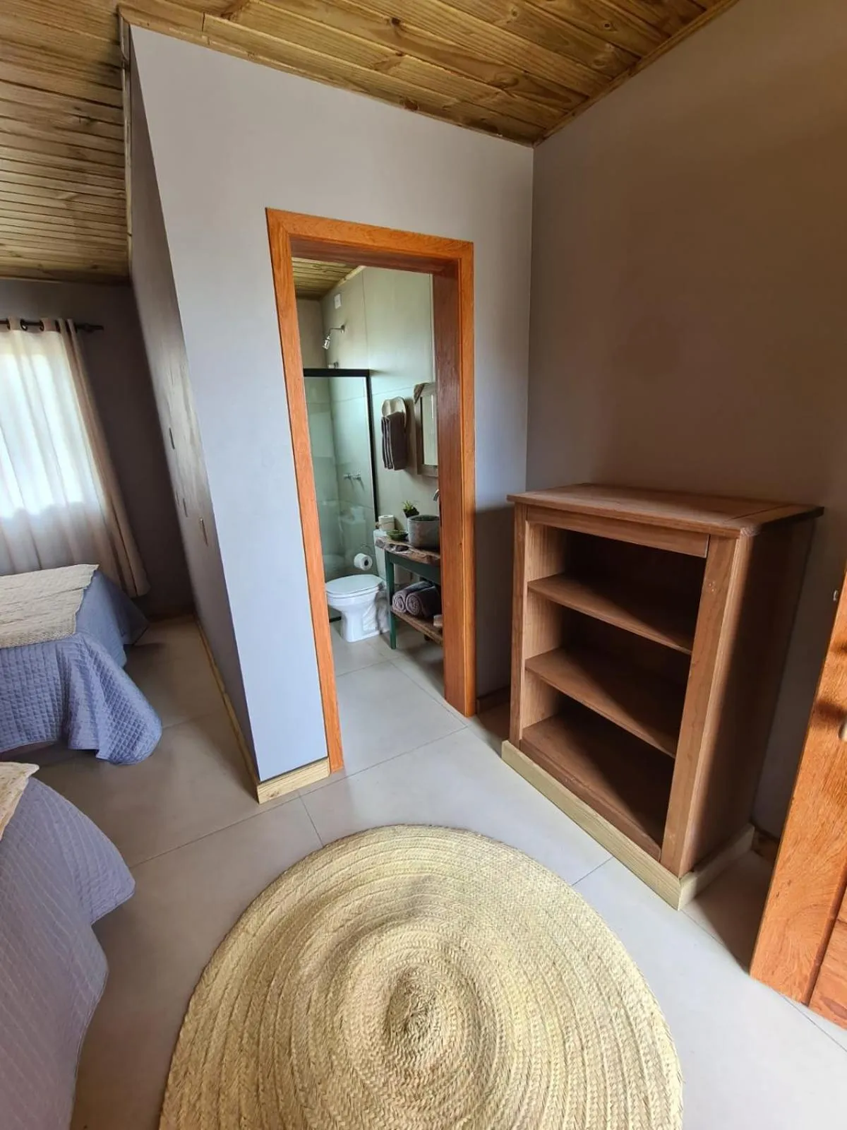 Photo of the whole room in Refúgio dos Coiotes