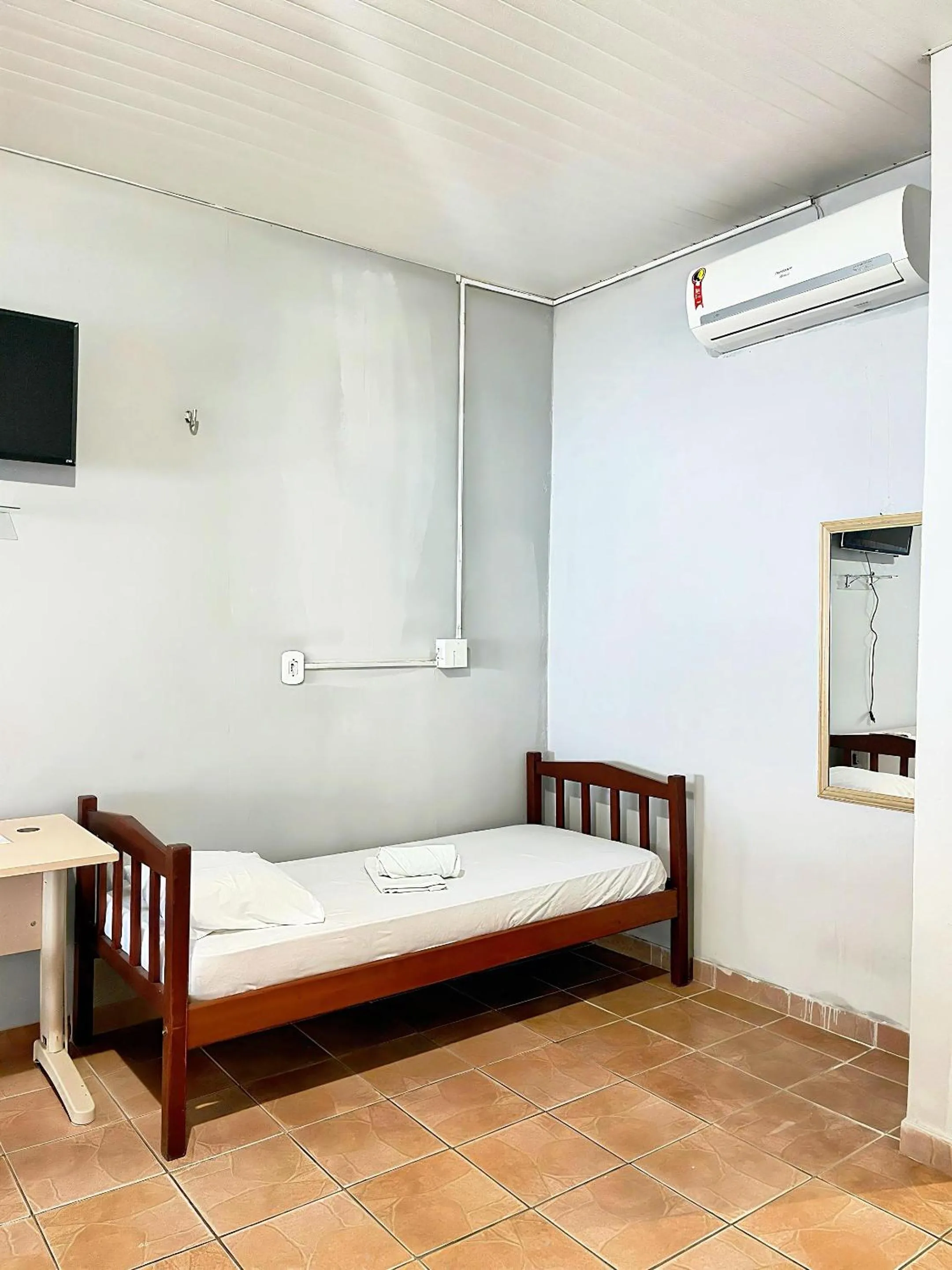 Bed in Pousada Cristo Rei-Parnaíba 24h