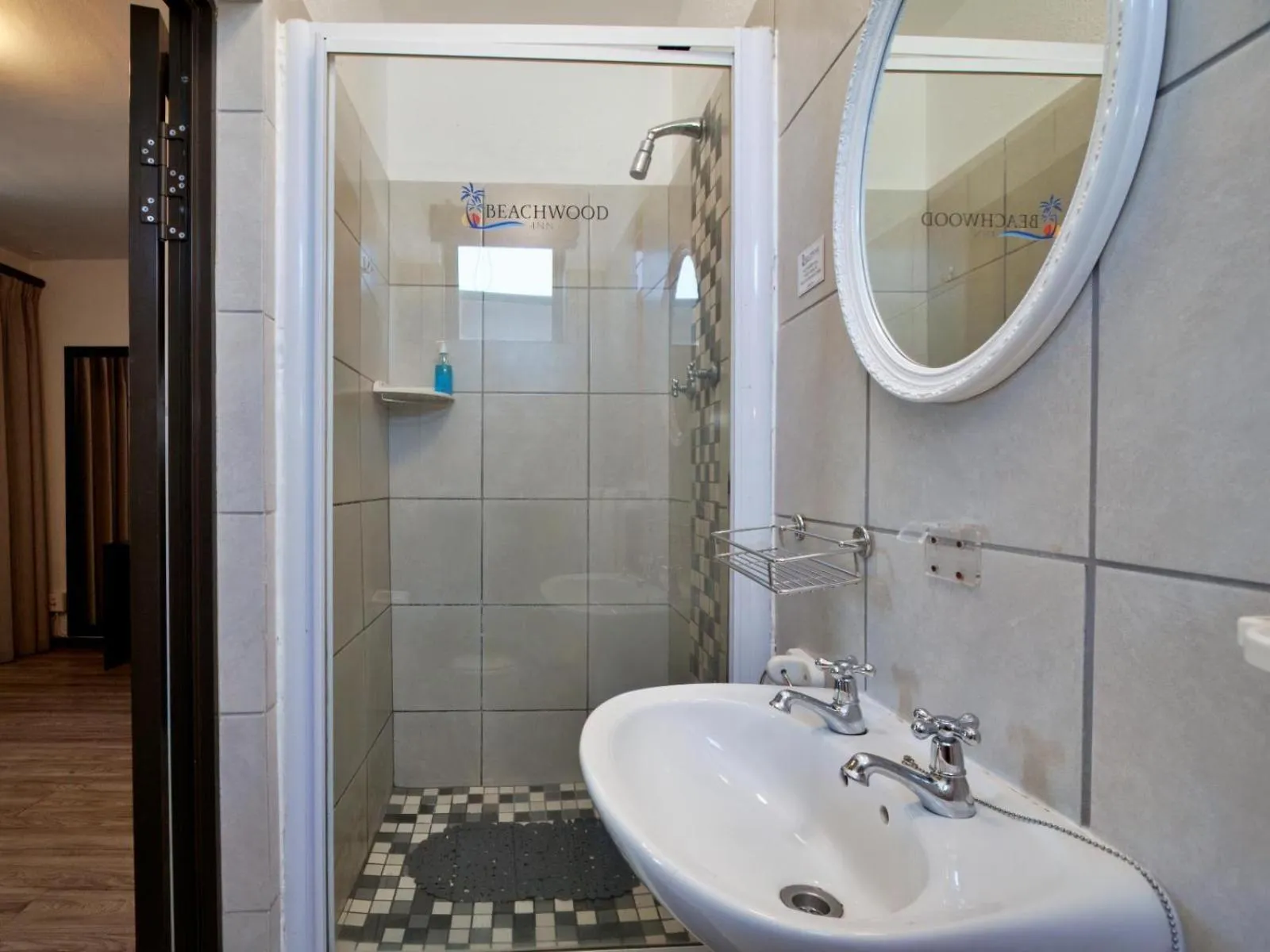 Bathroom in Beachwood Inn Melkbosstrand