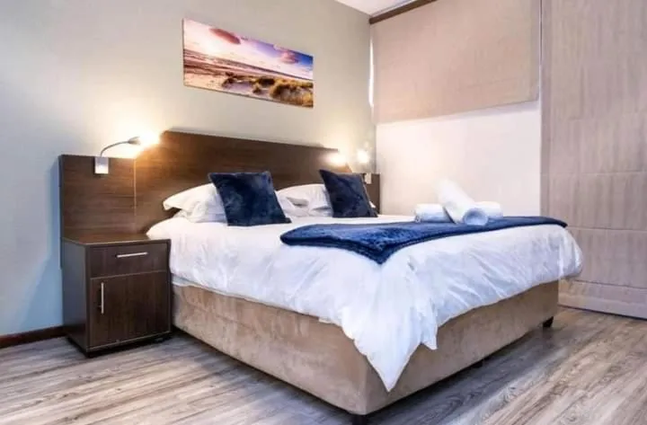 Bed in Beachwood Inn Melkbosstrand