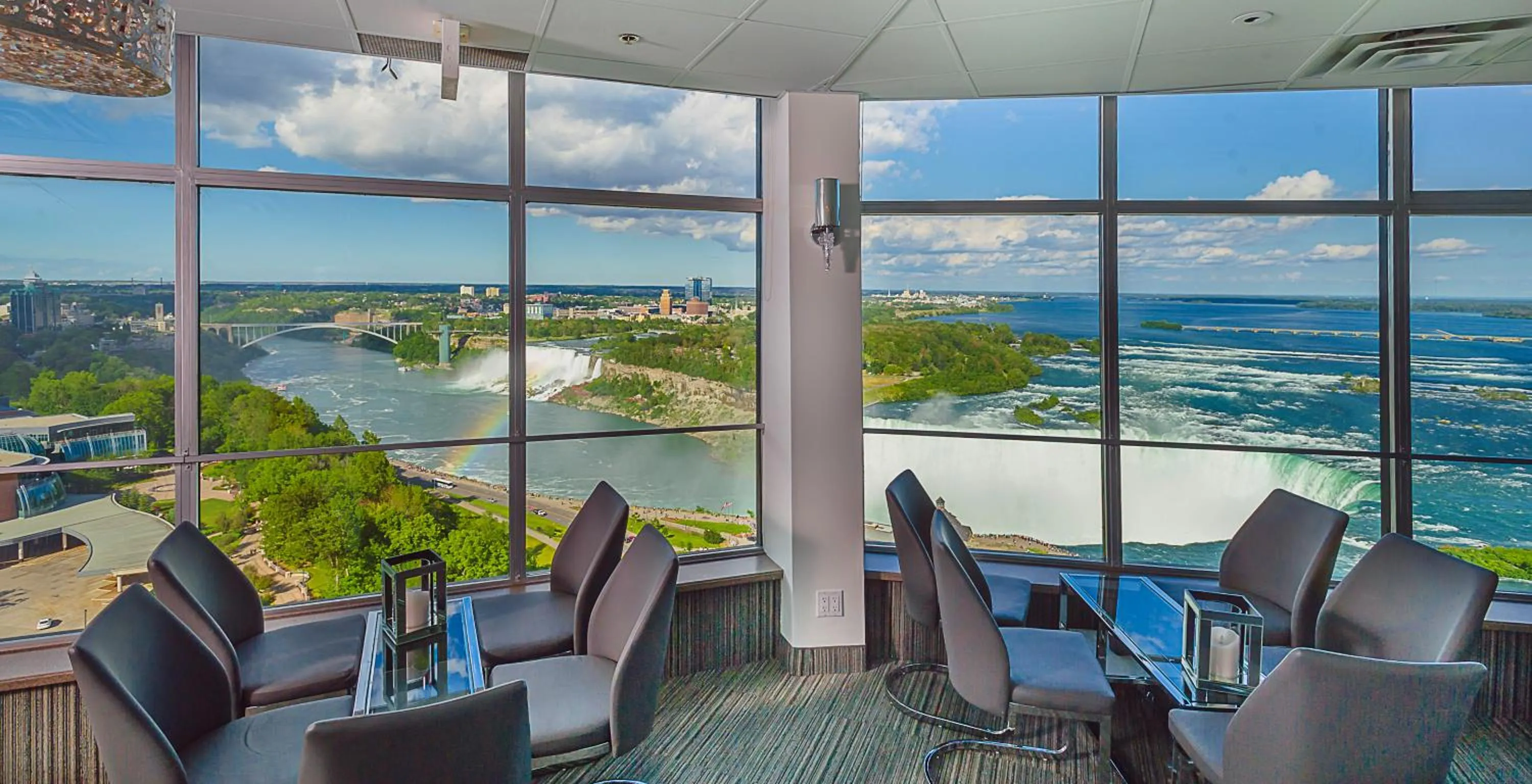 Restaurant/places to eat in Tower Hotel at Fallsview