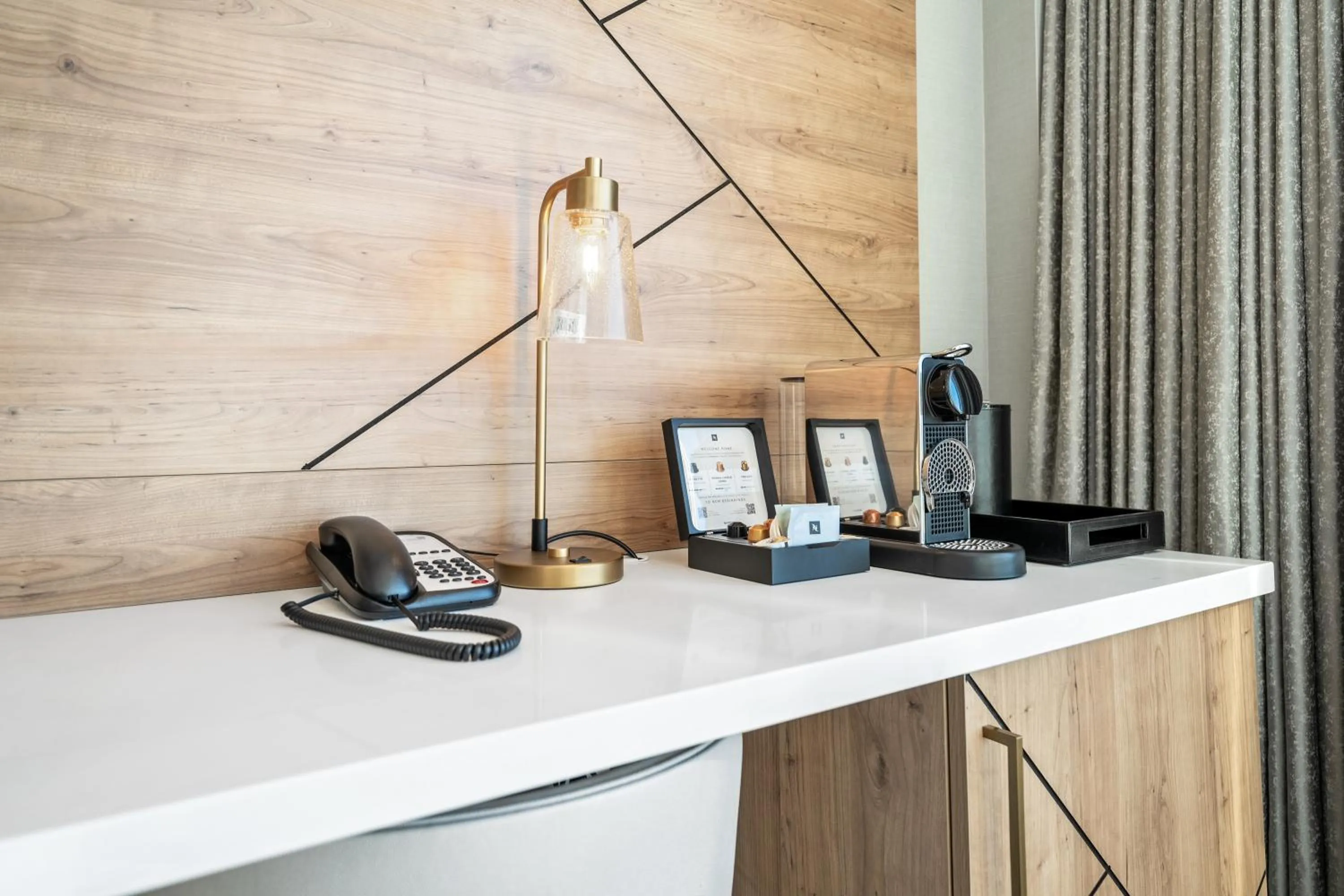 Coffee/tea facilities in Tower Hotel at Fallsview