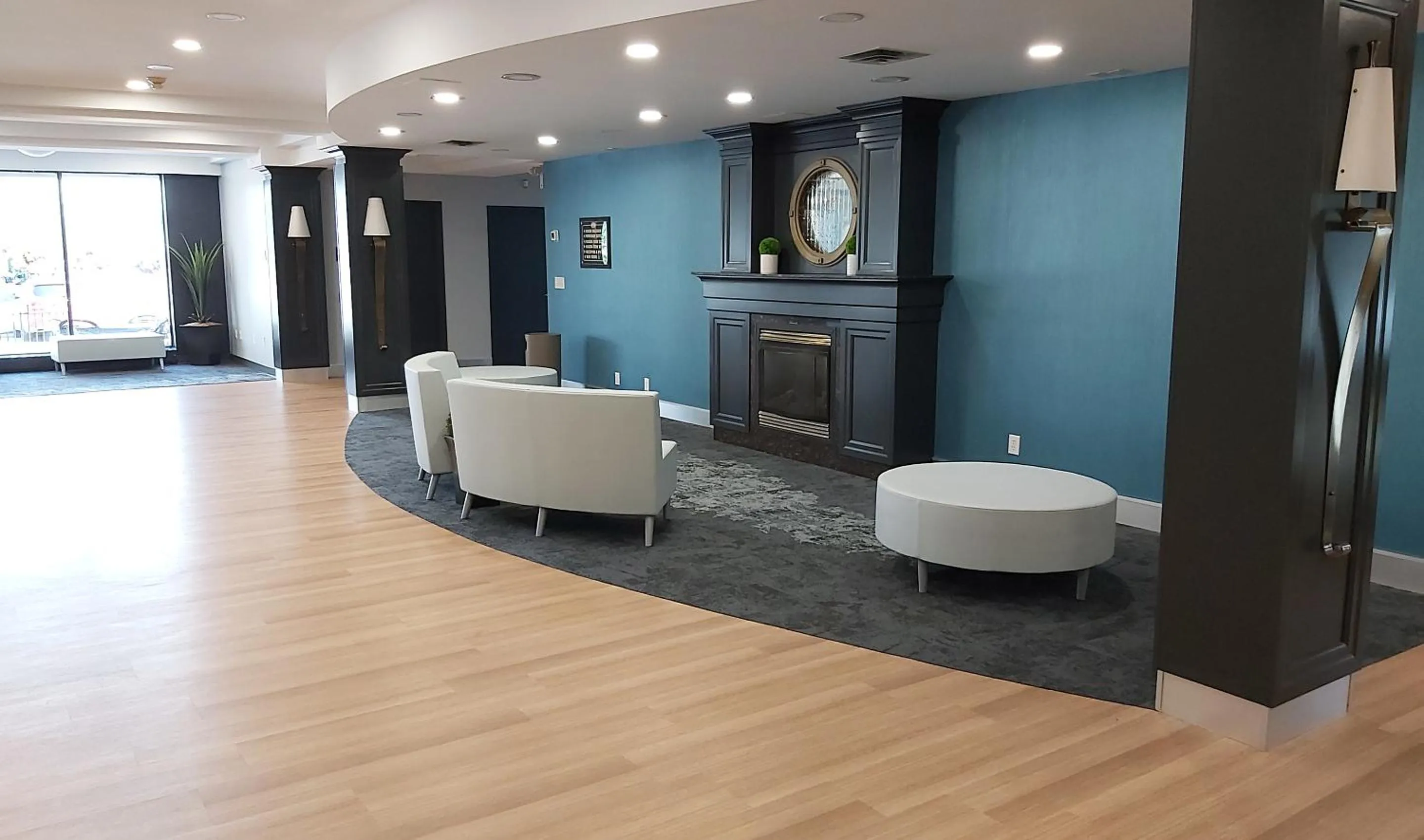 Communal lounge/ TV room in Americana Waterpark Resort & Spa