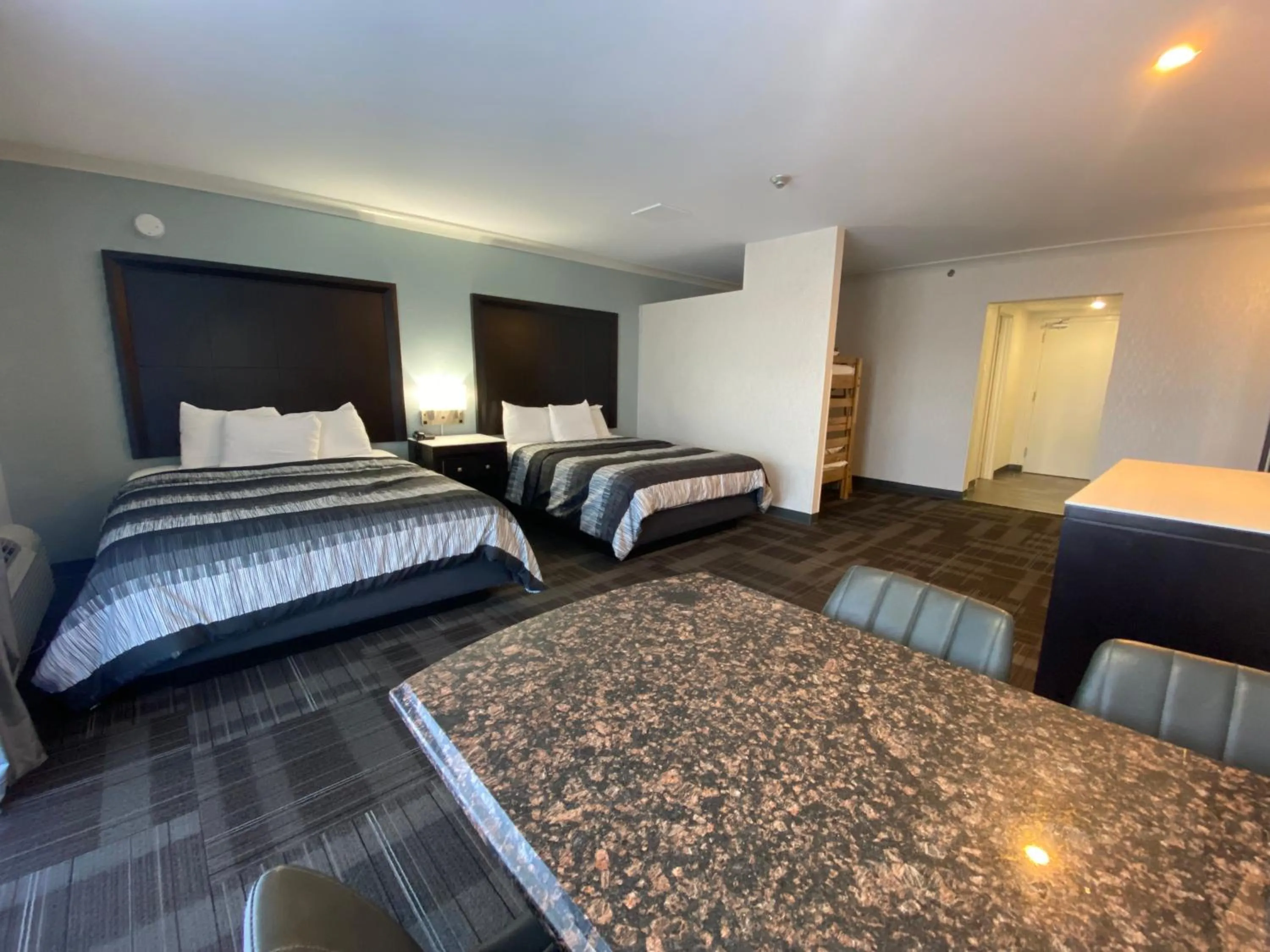 Dining area, Bed in Americana Waterpark Resort & Spa