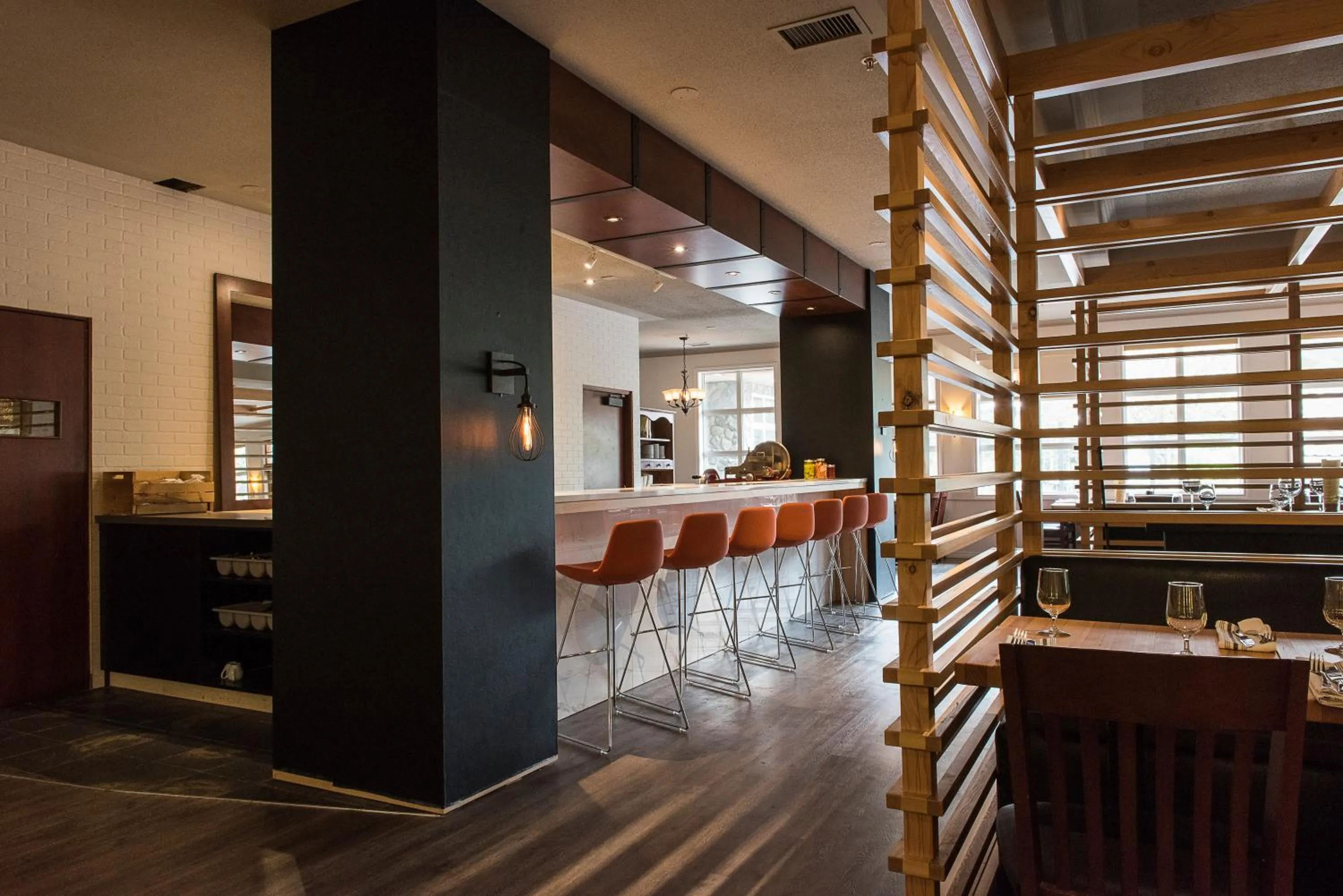 Restaurant/places to eat in Coast Canmore Hotel & Conference Centre