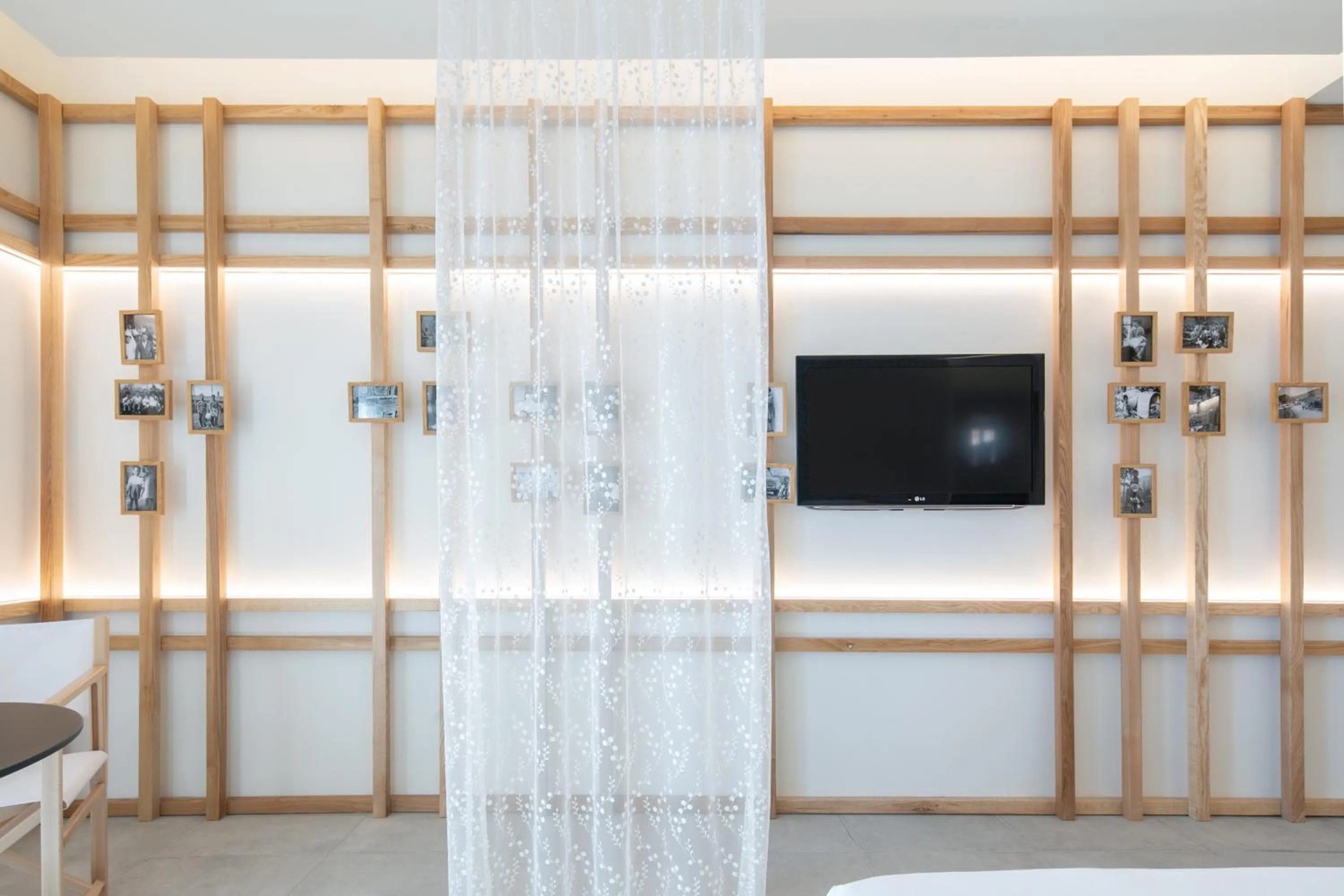 TV and multimedia in Terra del Sasso Suites - Design Architetto Salvatore Spataro