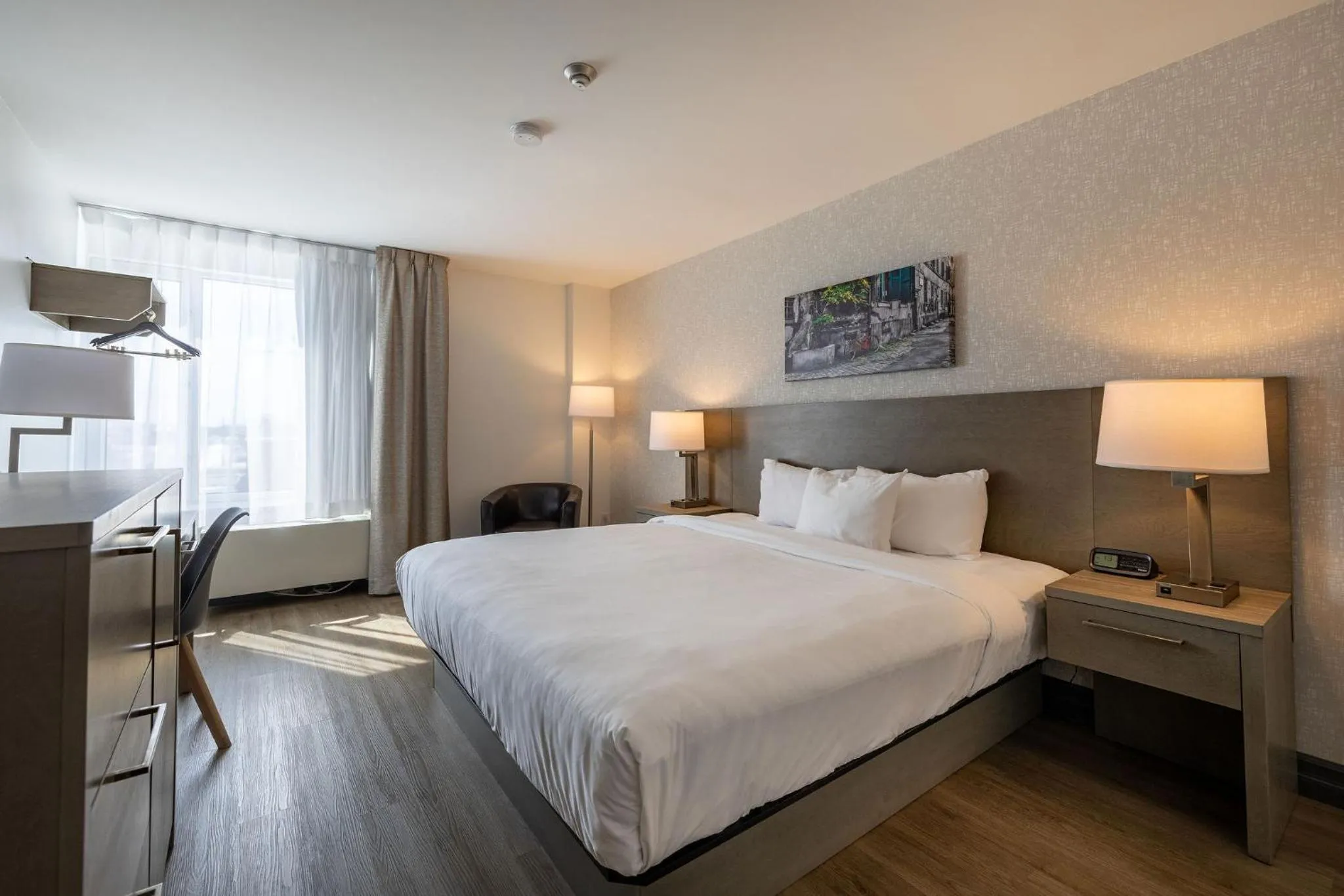 Bed in Repotel Henri IV Québec