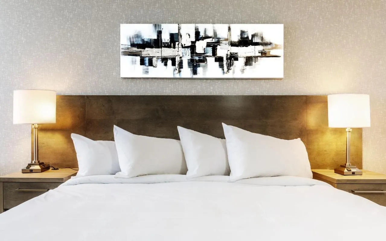 Bed in Repotel Henri IV Québec