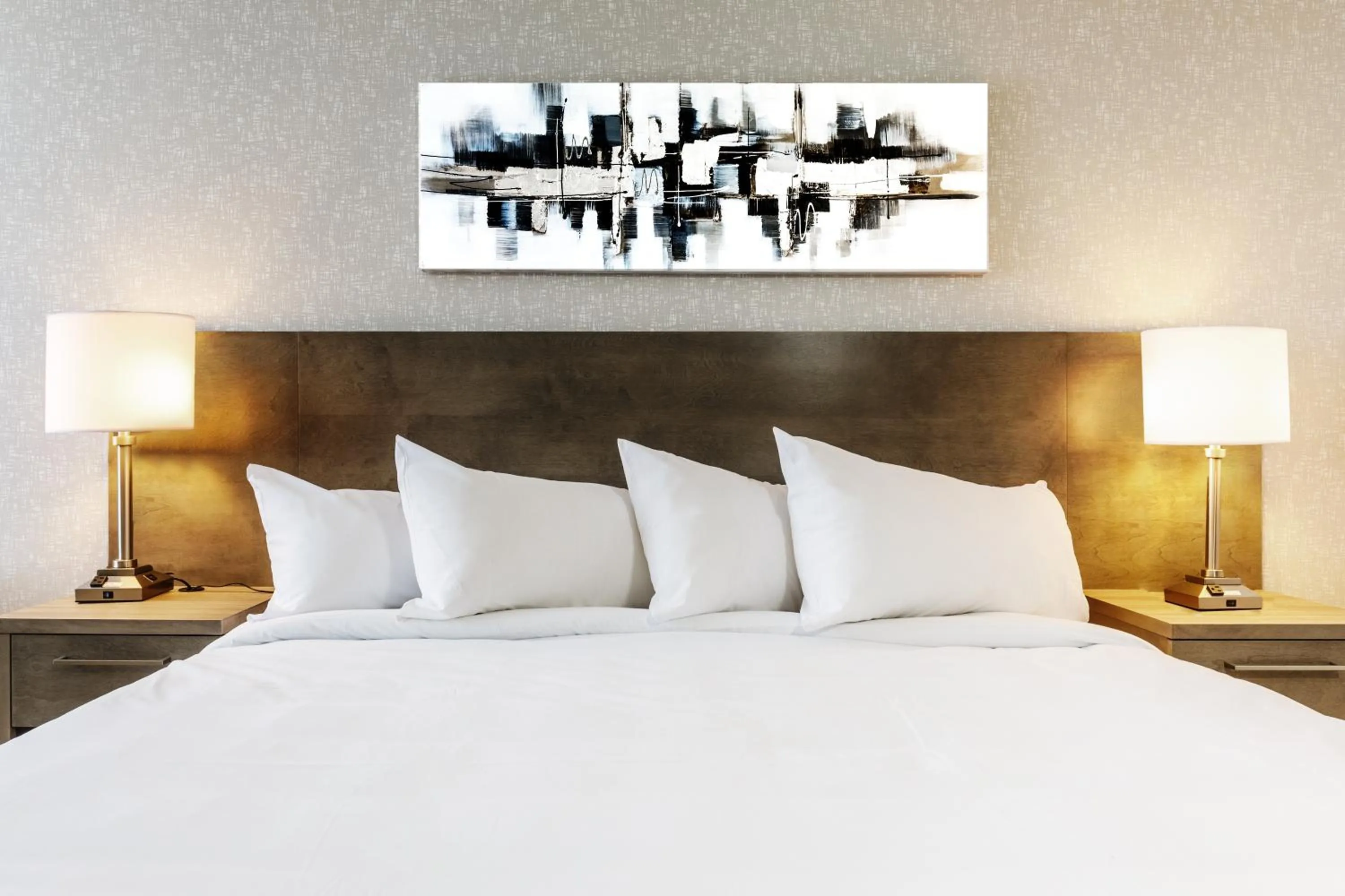 Bedroom, Bed in Repotel Henri IV Québec