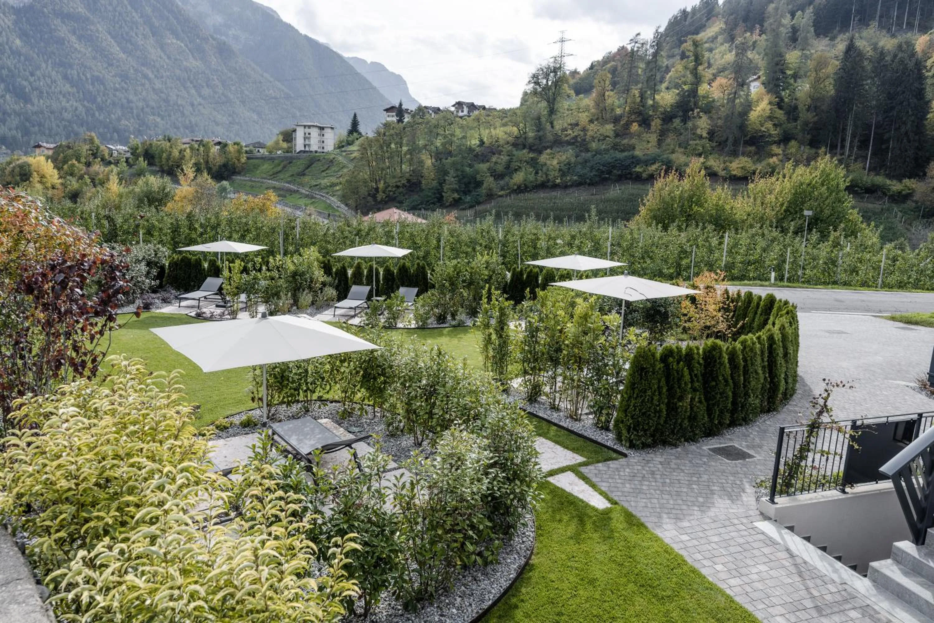 Garden in Nidaris - Luxury Private Spa Suites