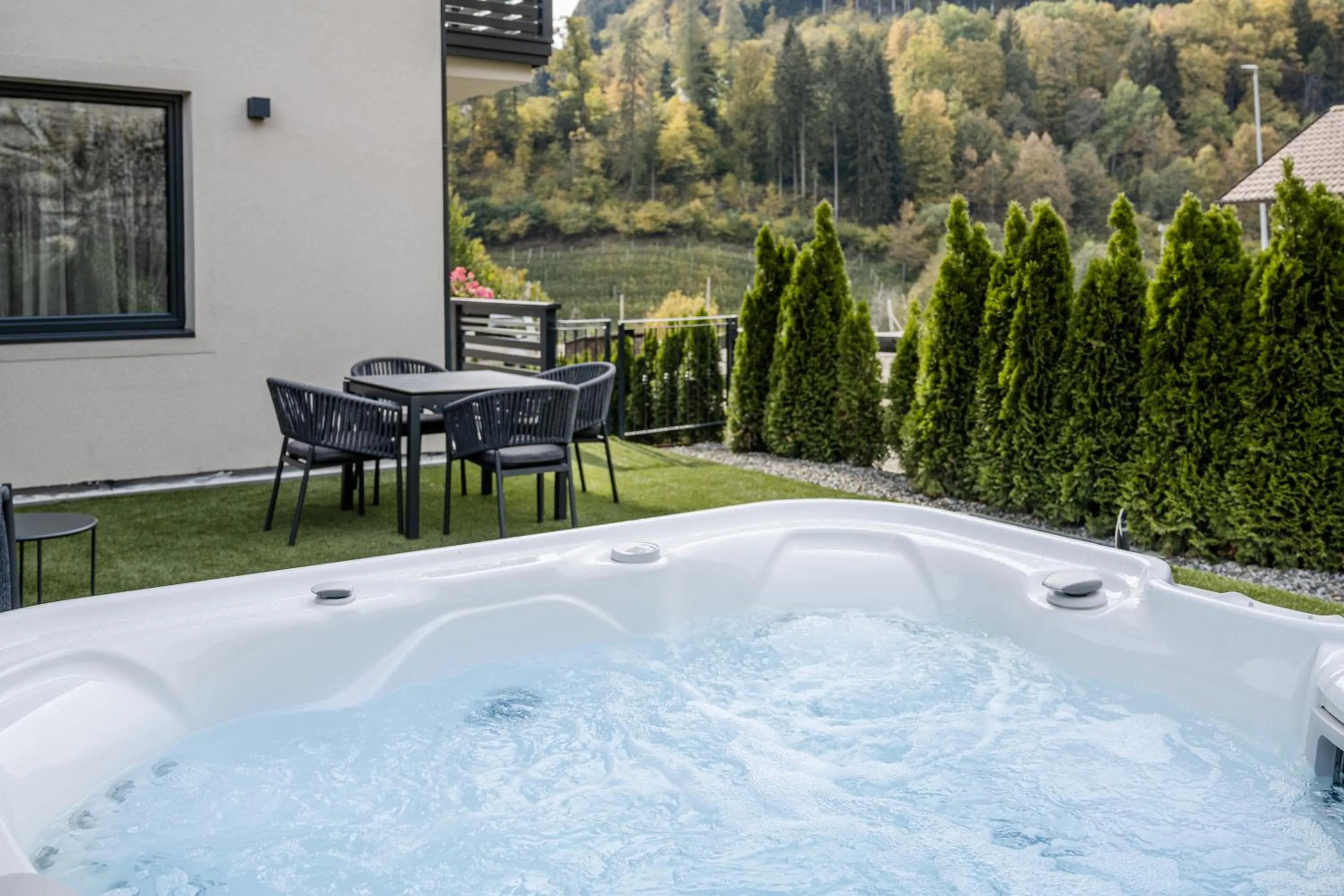 Hot Tub in Nidaris - Luxury Private Spa Suites