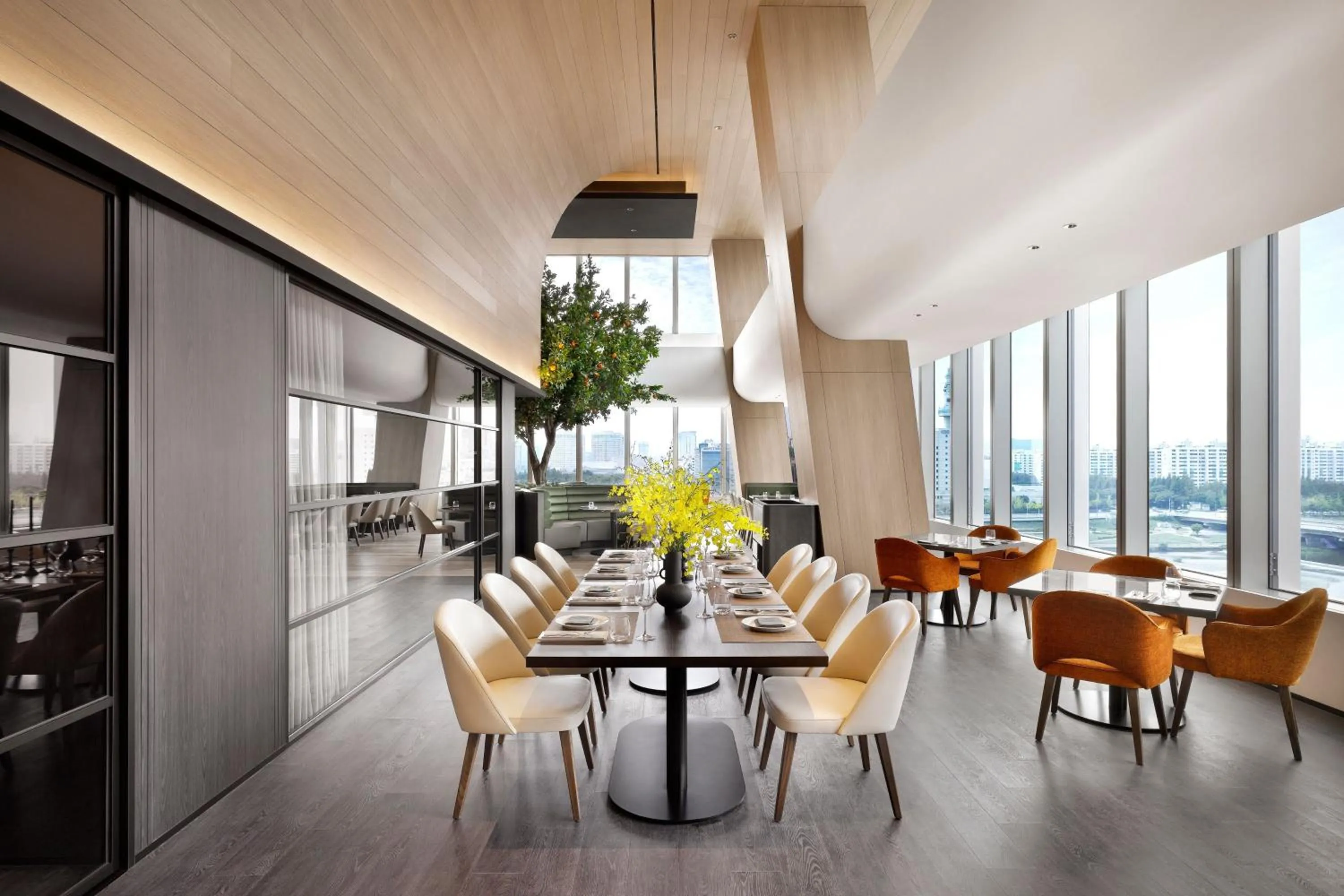 Restaurant/places to eat in Hotel Onoma Daejeon, Autograph Collection