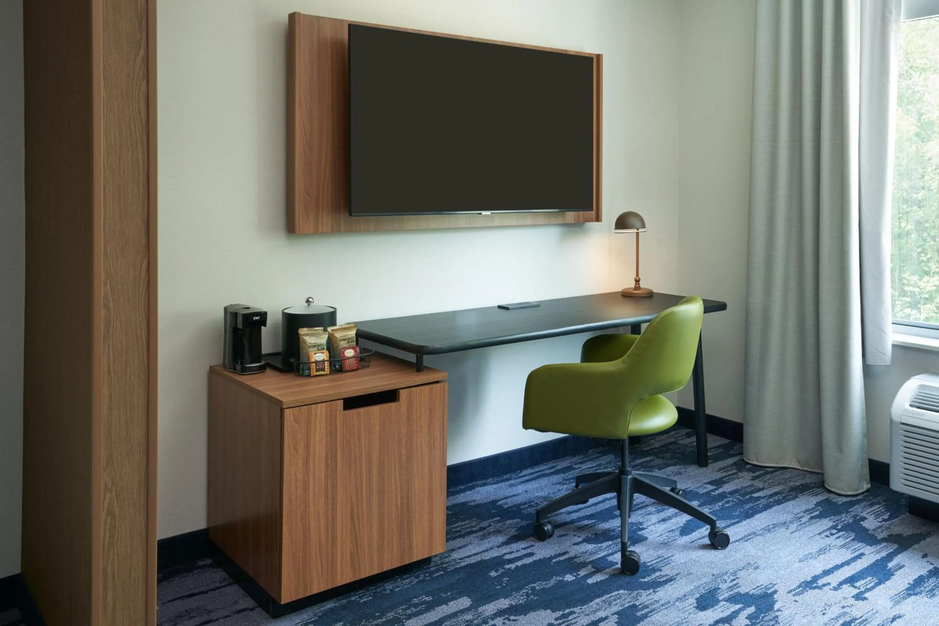 Photo of the whole room in Fairfield by Marriott Inn & Suites Hardeeville I-95 North