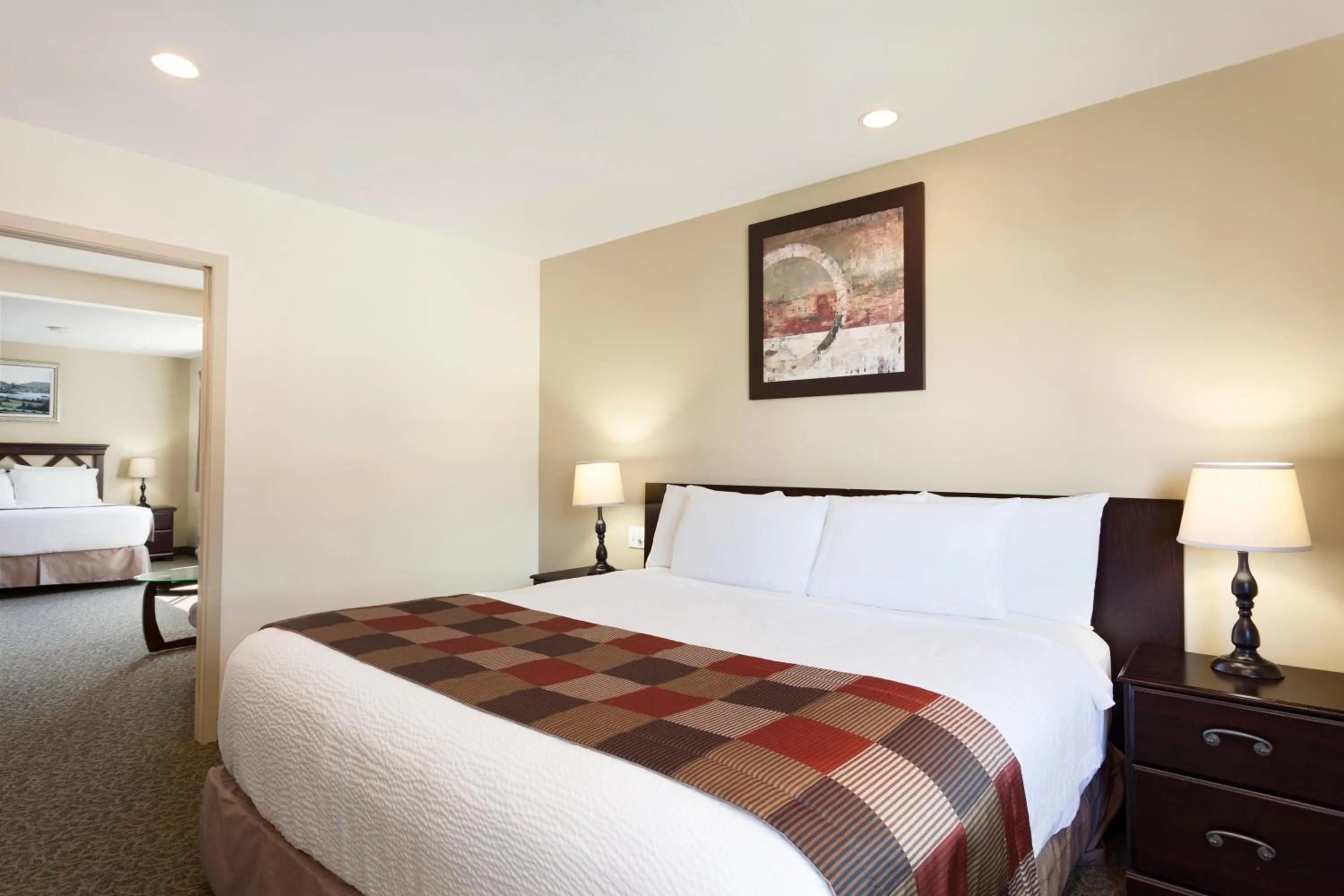 Bedroom, Bed in Days Inn by Wyndham Montreal East