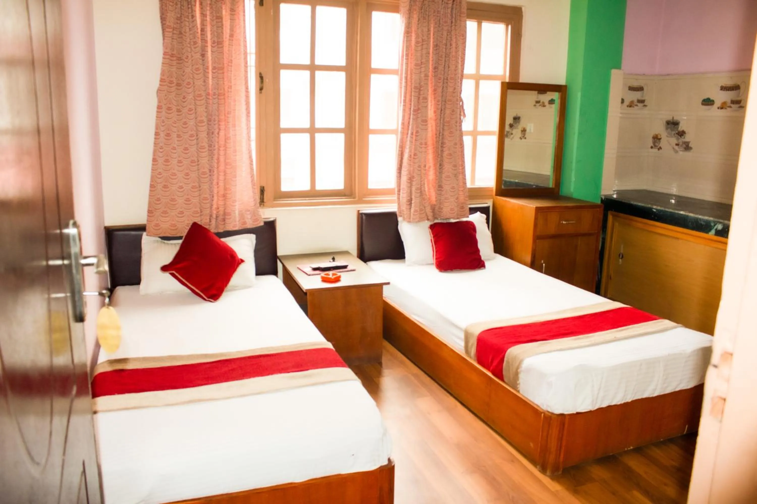 Bedroom, Bed in Hotel Om