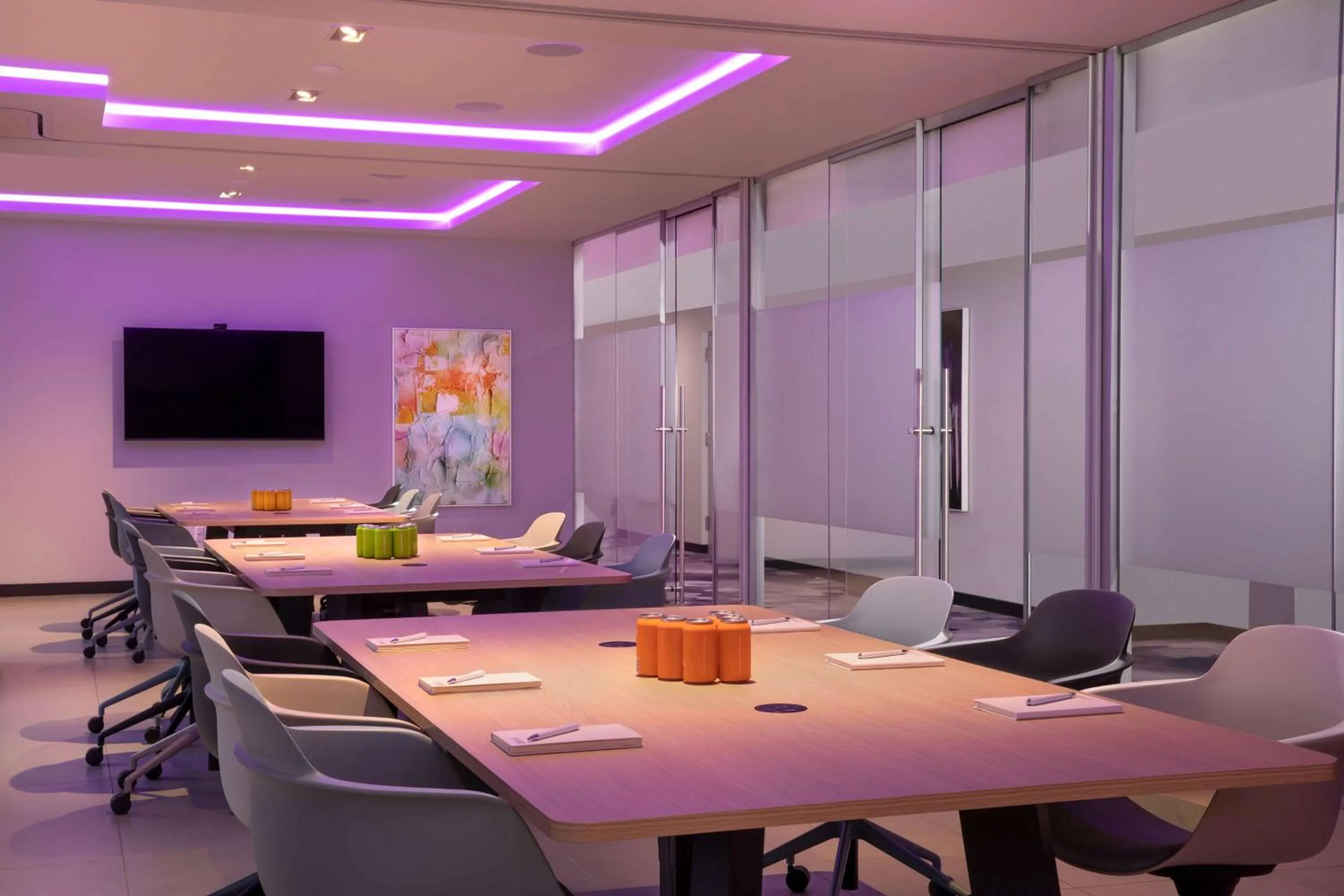 Meeting/conference room in YOTEL Miami