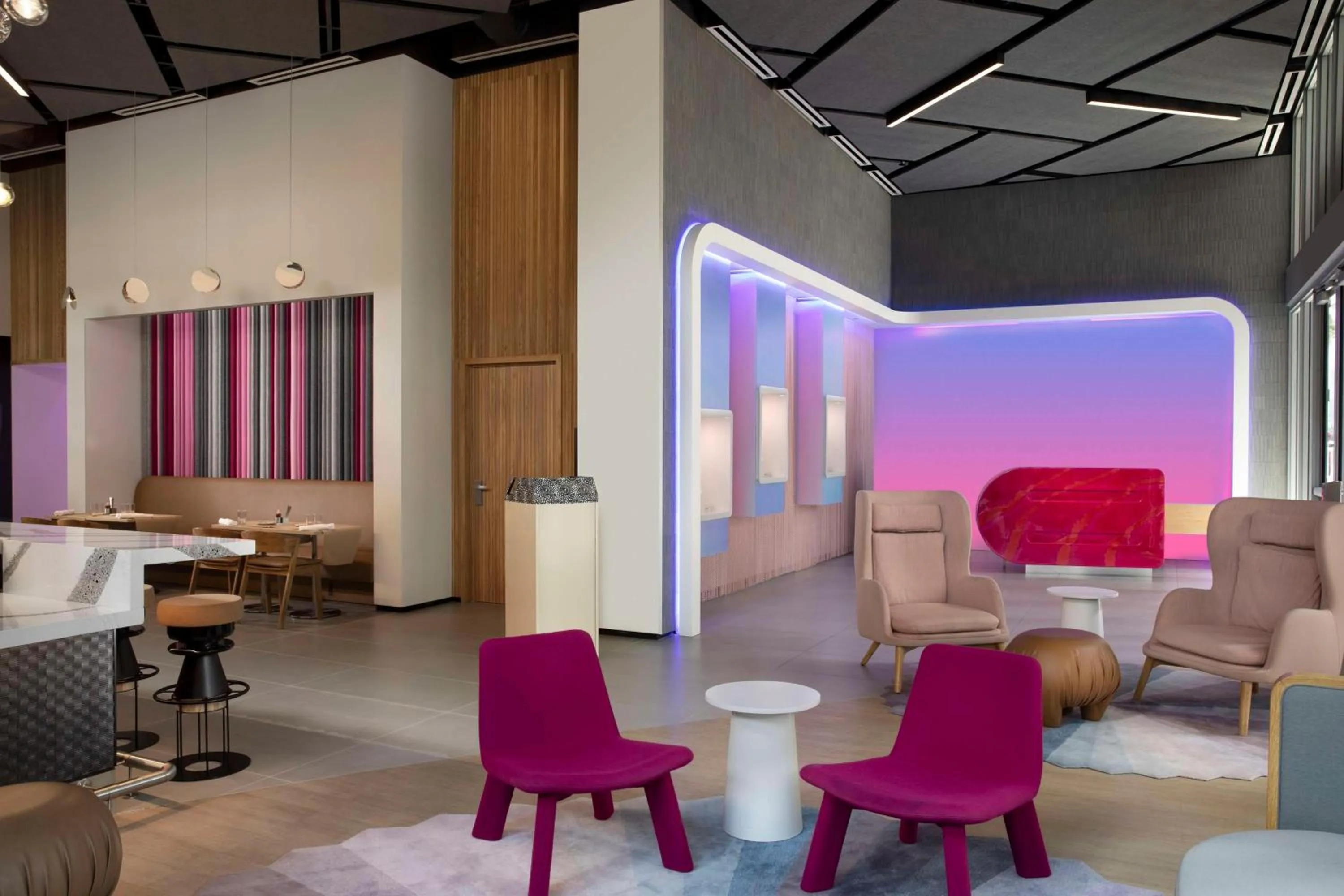 Lobby or reception in YOTEL Miami