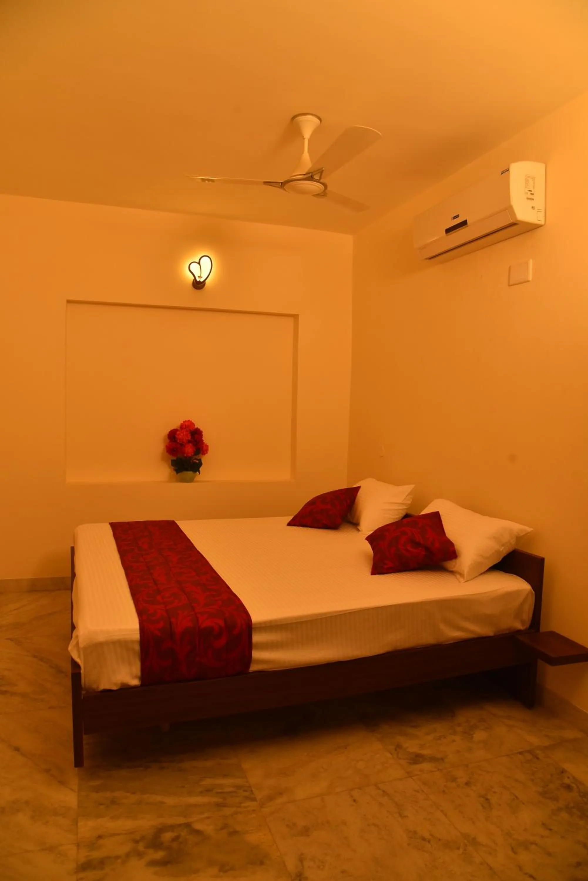 Bed in Home Stay @ Kommiya Inn