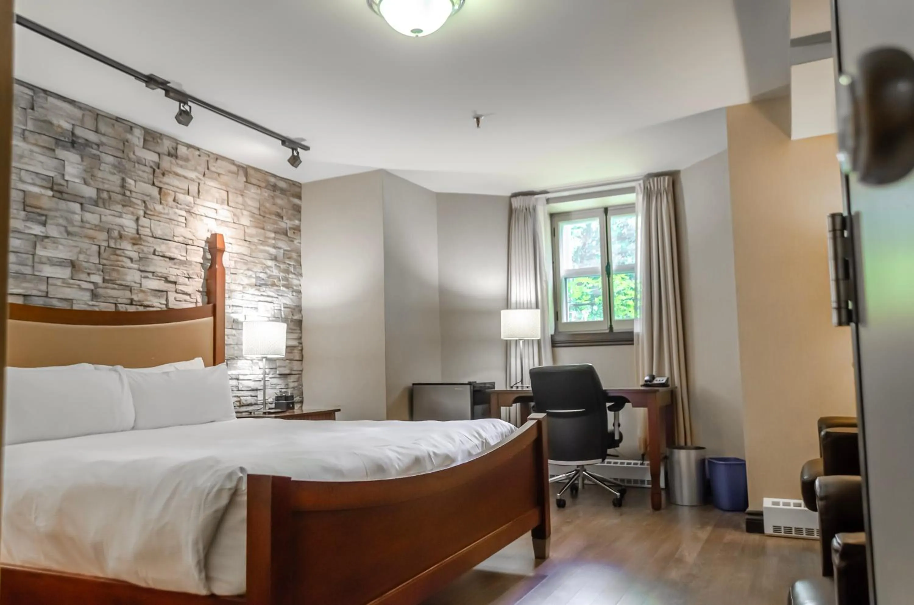 Bed in Hotel Chateau Bellevue