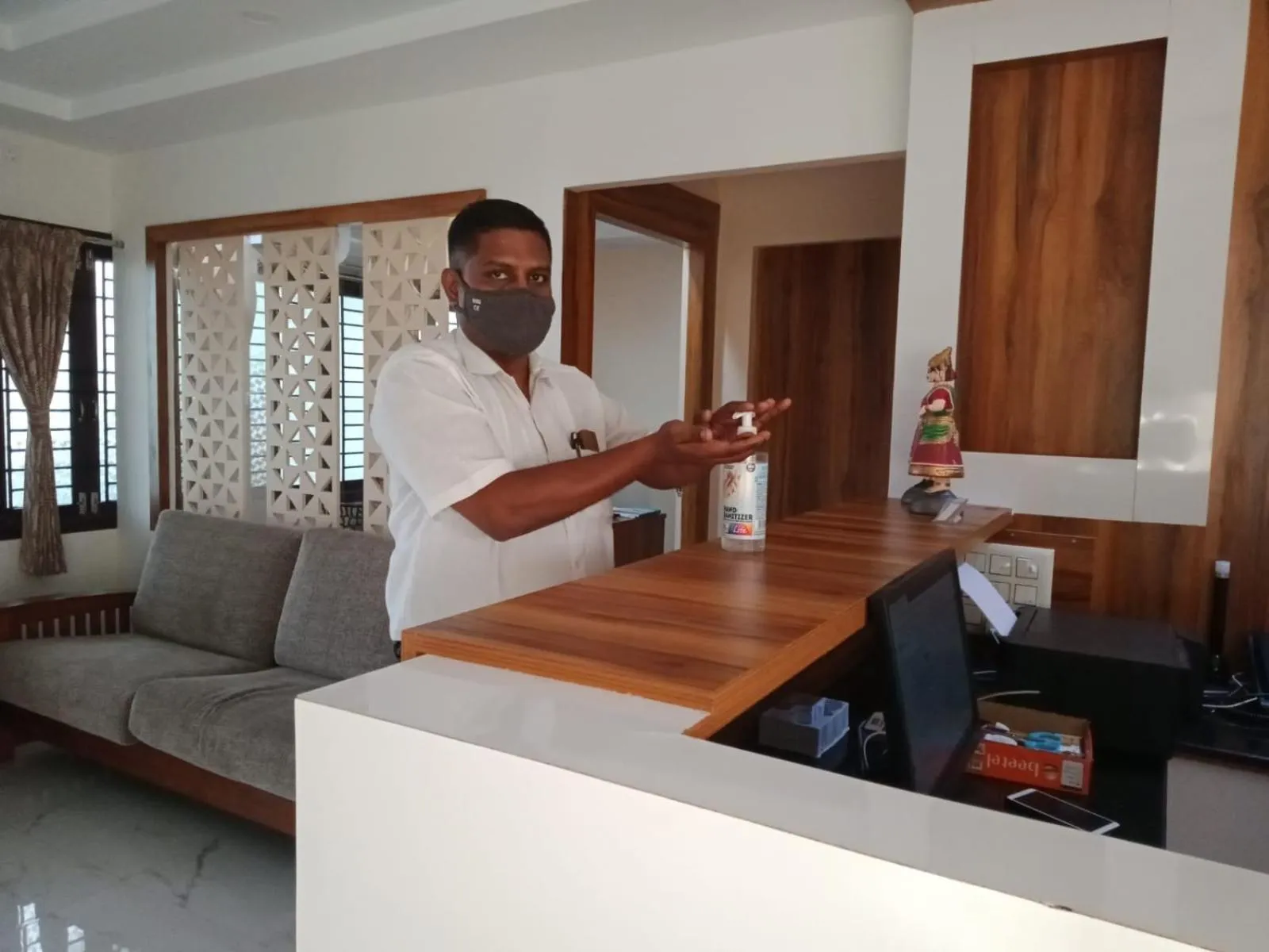 Lobby or reception in JOHN TOWERS