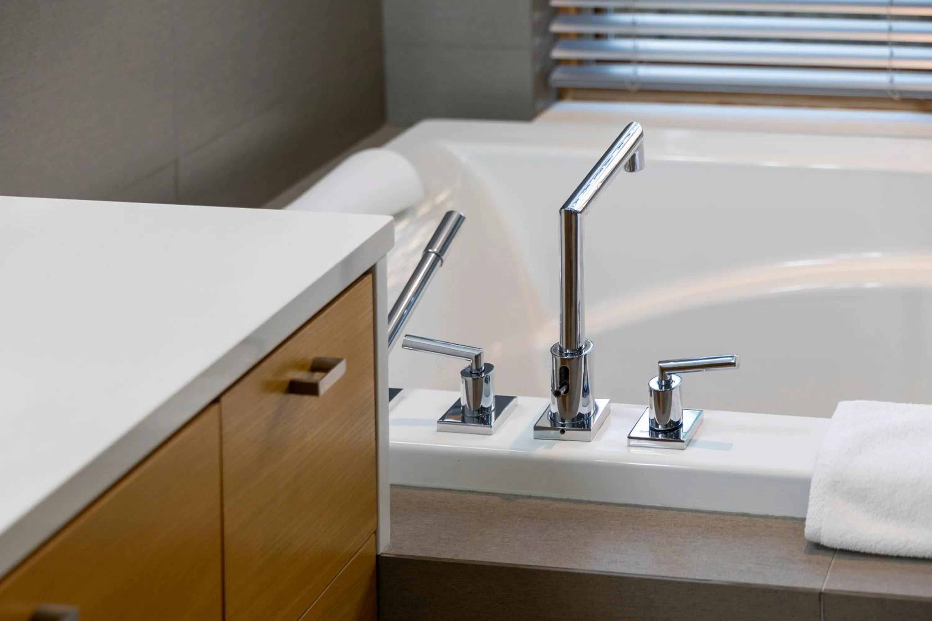 Bath in Brentwood Bay Resort & Spa