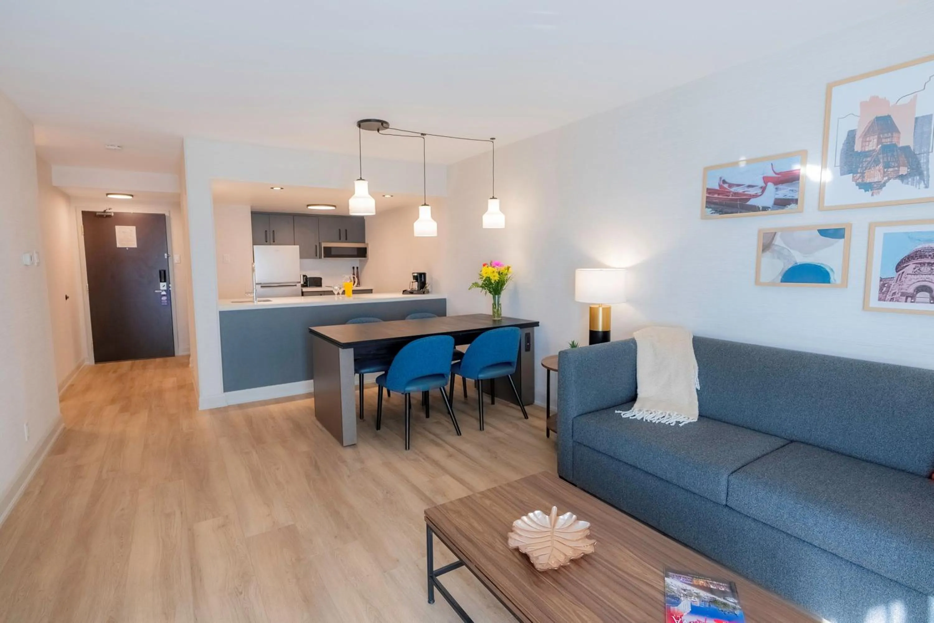 Living room in Les Suites Hotel Ottawa